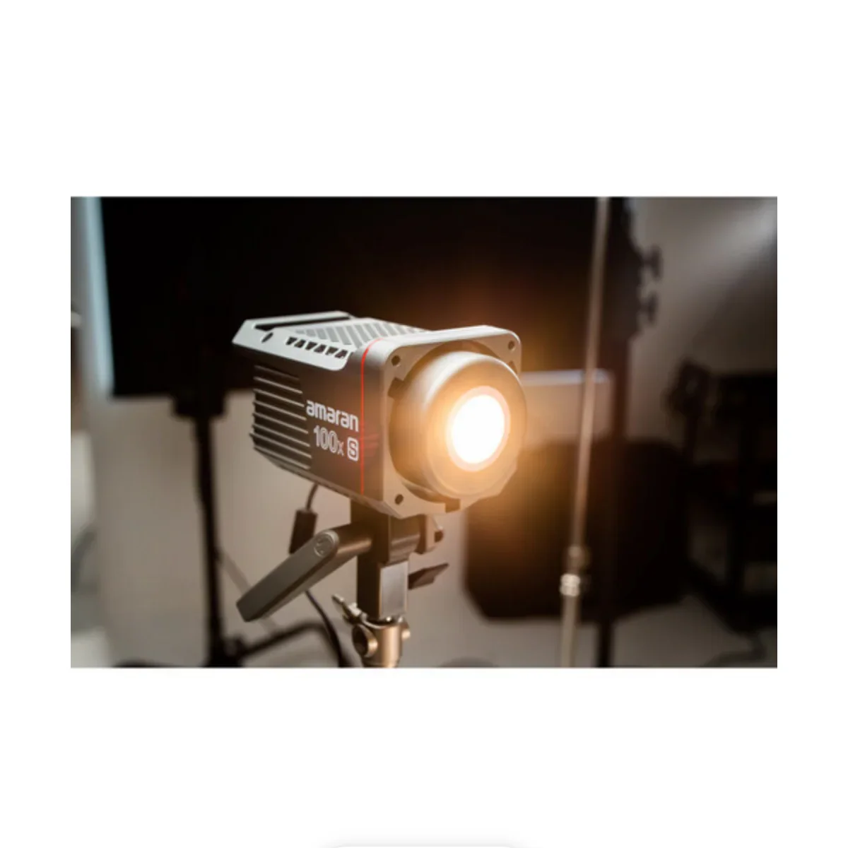 amaran COB 100x S Bi-Color LED Monolight - Image 18