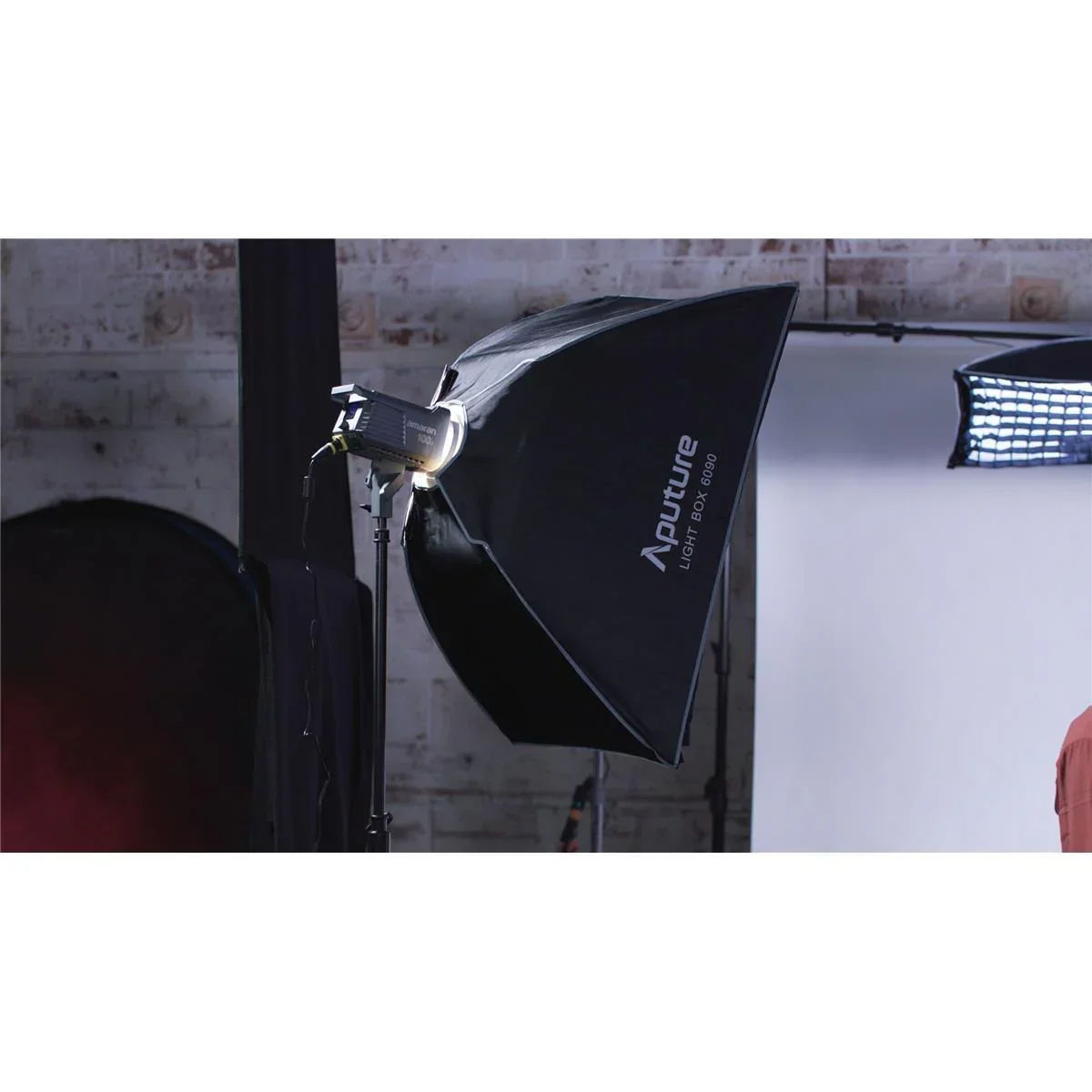 Aputure Light Box 6090 (24 x 36") - Image 15