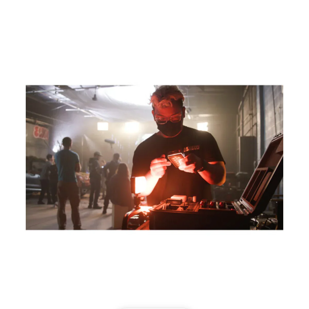Aputure MC Pro RGBWW LED Light - Image 19