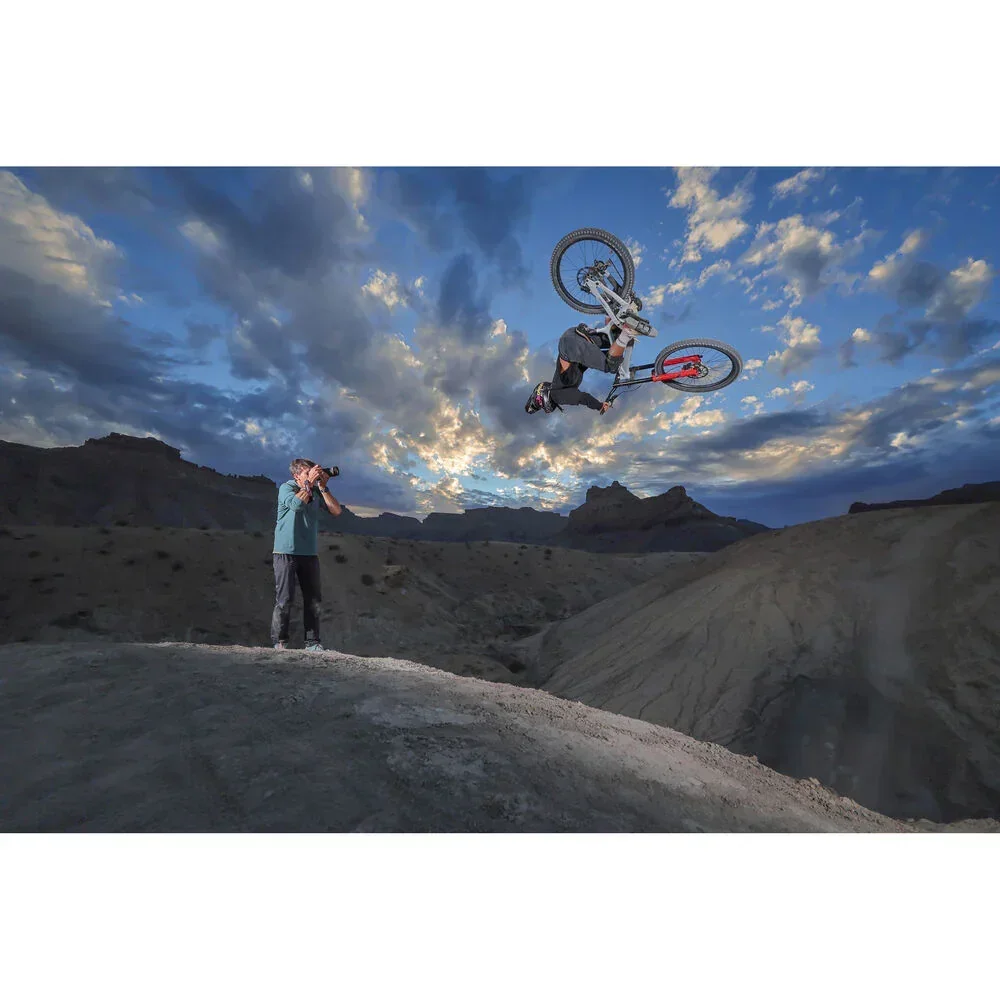 Canon EOS R6 Mark III Mirrorless Camera - Image 14