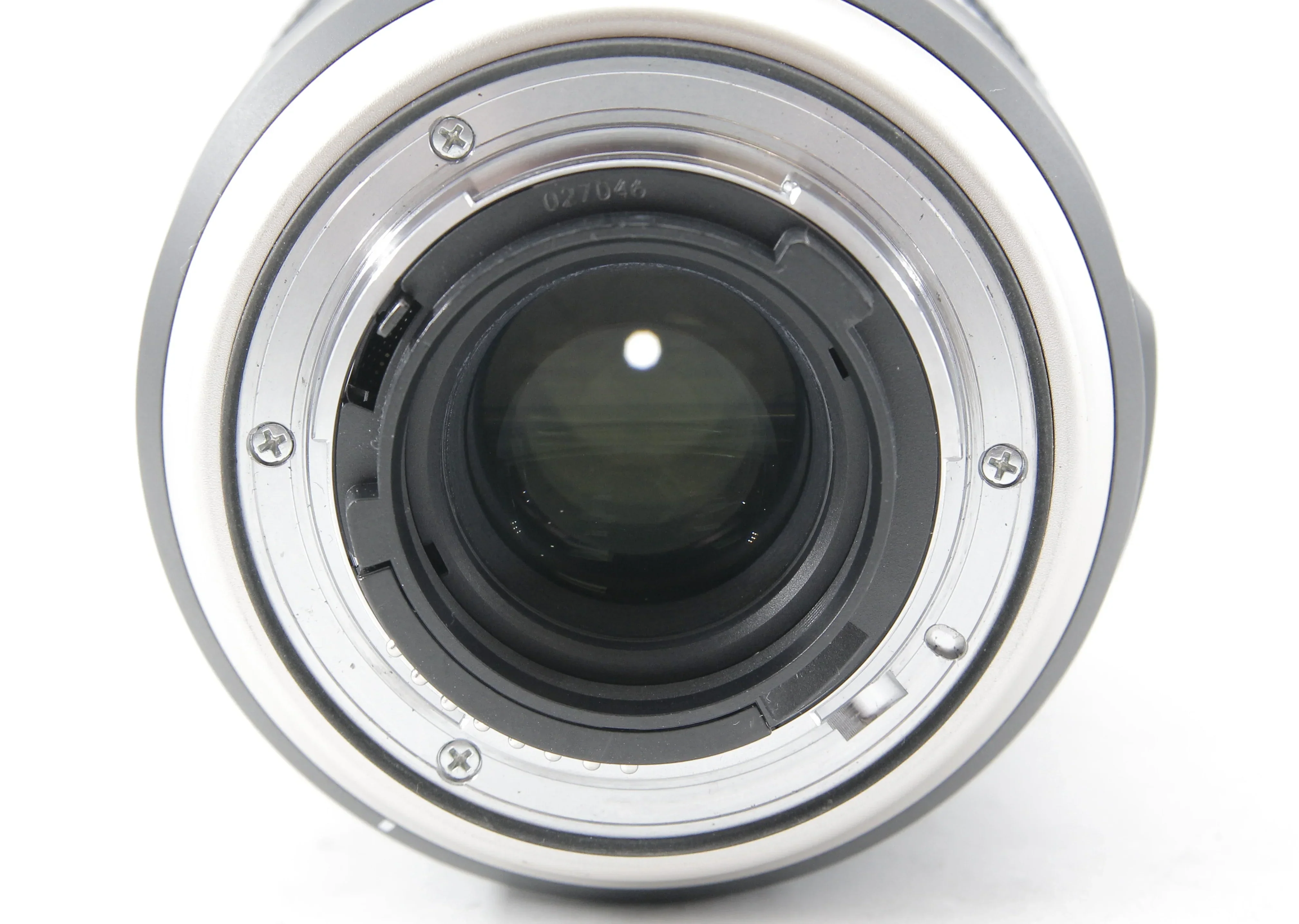 * DEMO * Tamron SP 90mm f/2.8 Di Macro 1:1 VC USD Lens for Nikon - Image 5