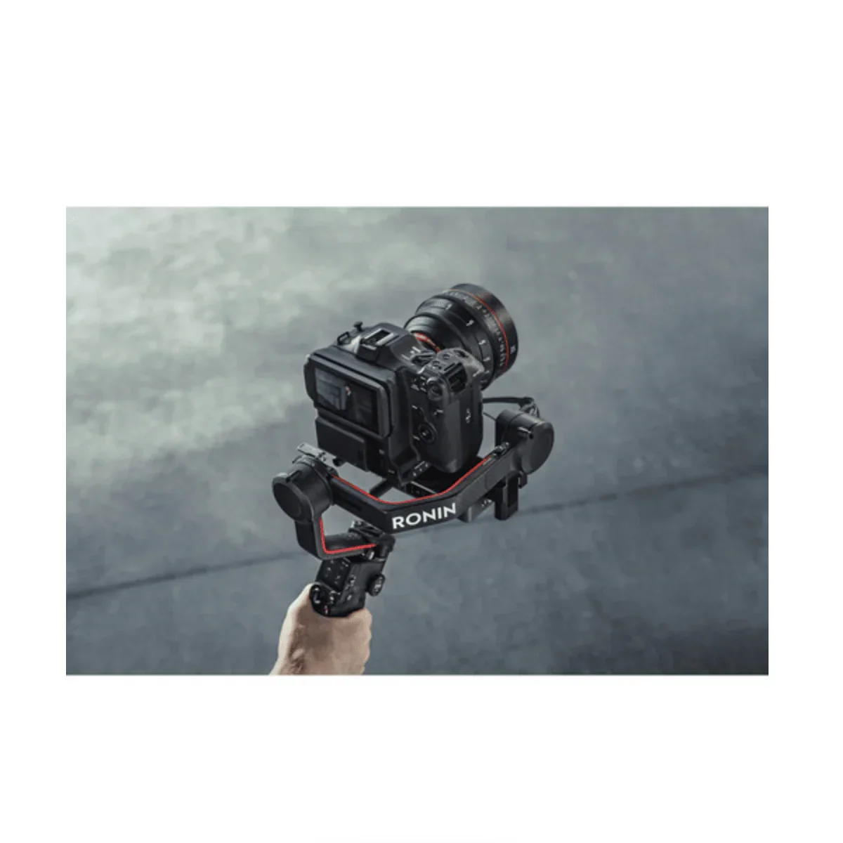 DJI RS 3 Pro Gimbal Stabilizer - Image 14