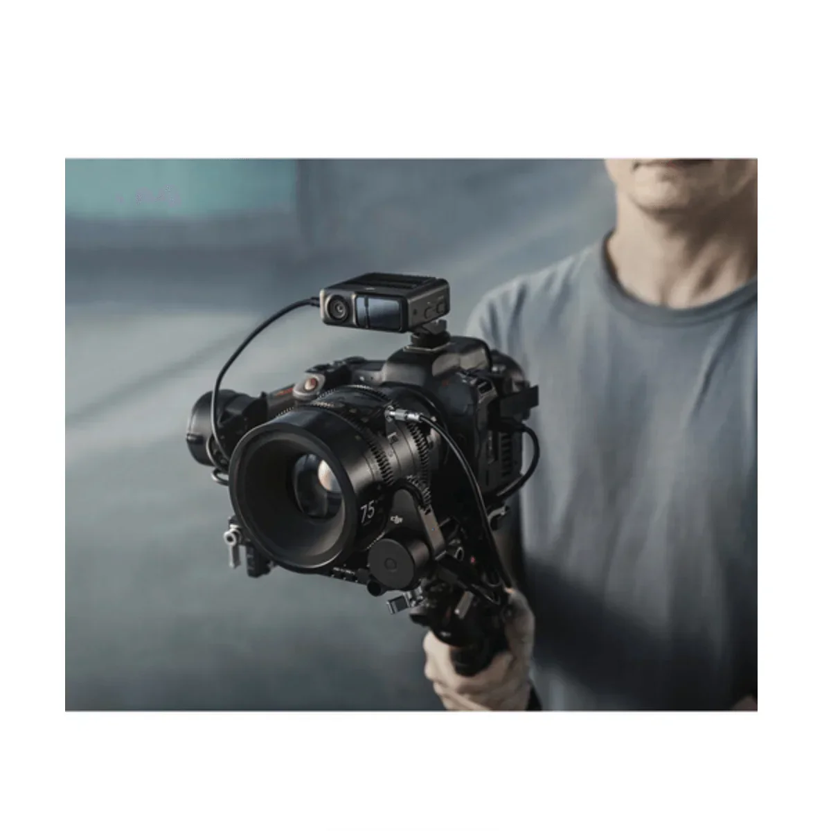 DJI RS 3 Pro Gimbal Stabilizer - Image 27