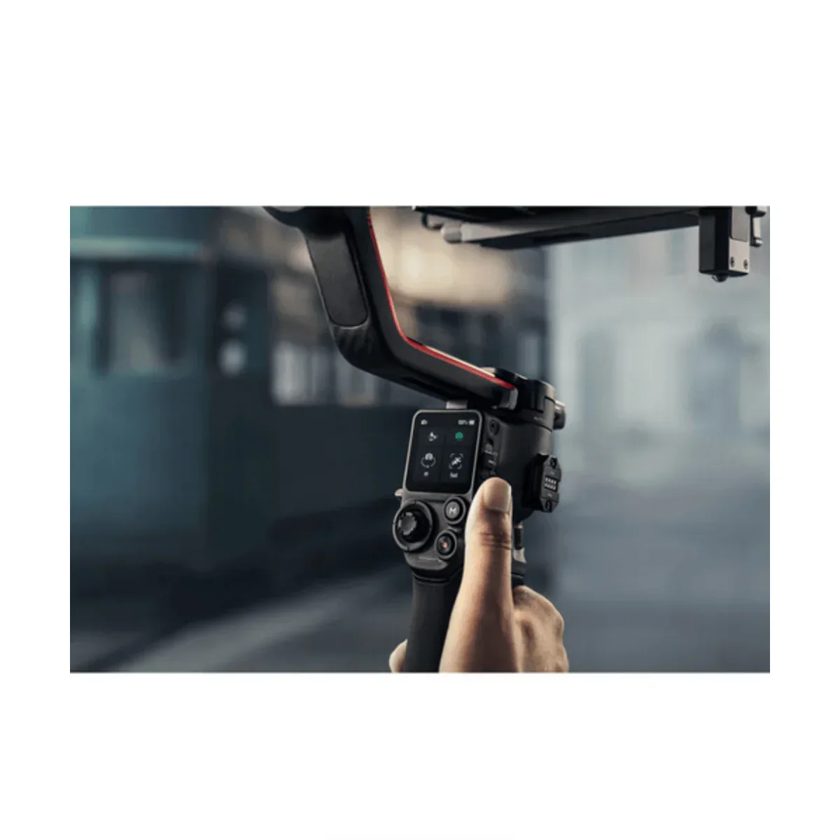 DJI RS 3 Pro Gimbal Stabilizer Combo - Image 13