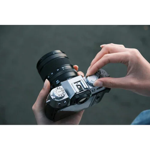 Fujifilm X-T50 Mirrorless Camera with XF 16-50mm f/2.8-4.8 Lens (Silver) - Image 26