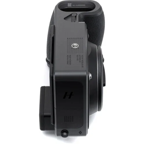 Hasselblad X2D II 100C Medium Format Mirrorless Camera - Image 3