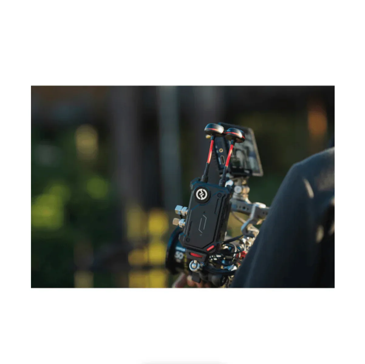 Hollyland Cosmo C1 SDI/HDMI Wireless Video Transmission System - Image 21