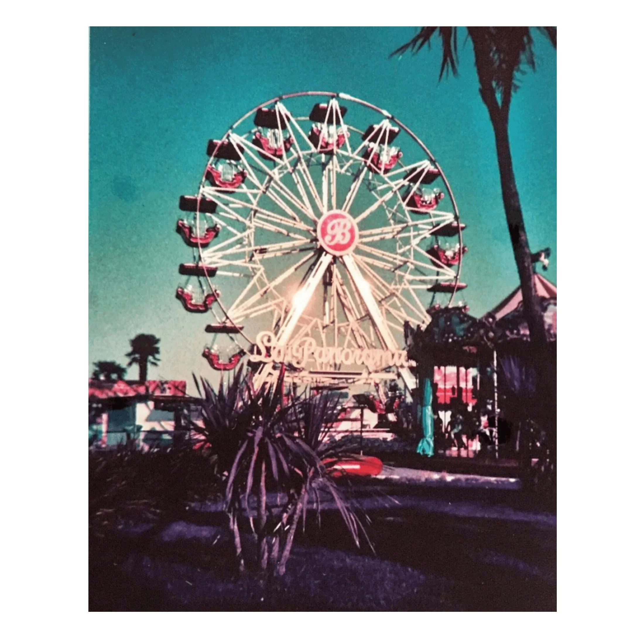 Lomography LomoChrome Purple Saturday Edition Simple Use Reloadable 35mm Film Camera  *Out of date - Image 2