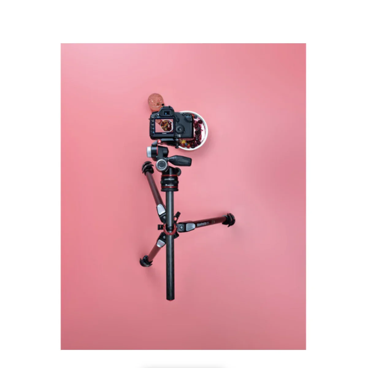 Manfrotto MT055CXPRO3 Carbon Fiber Tripod with MHXPRO-3W Head & Move Quick Release Kit - Image 11