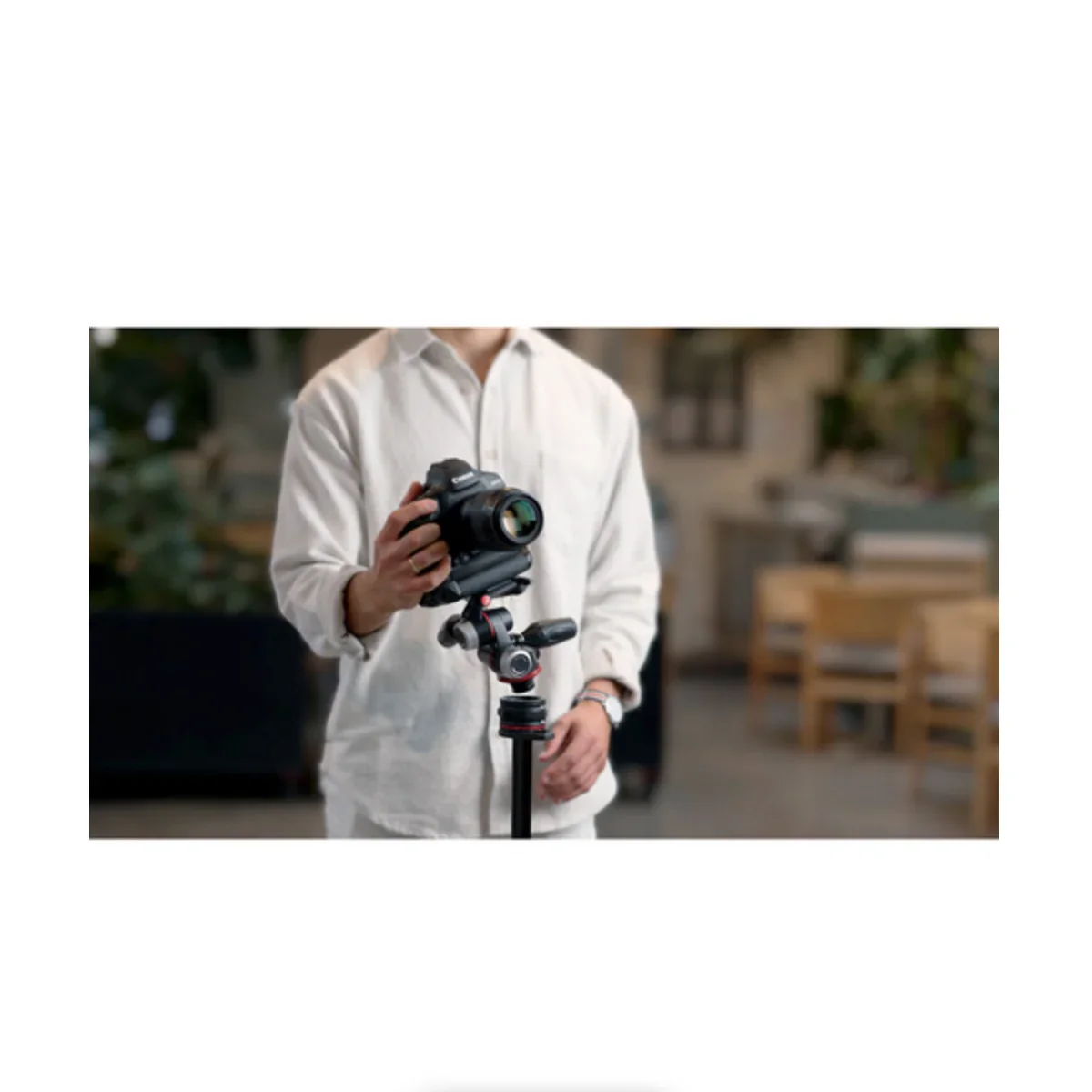 Manfrotto MT055CXPRO3 Carbon Fiber Tripod with MHXPRO-3W Head & Move Quick Release Kit - Image 5