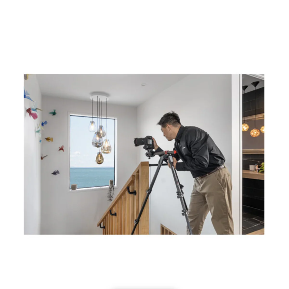 Manfrotto MT055CXPRO4 Carbon Fiber Tripod with MHXPRO-BHQ2 XPRO Ball Head & Move Quick Release Kit - Image 12