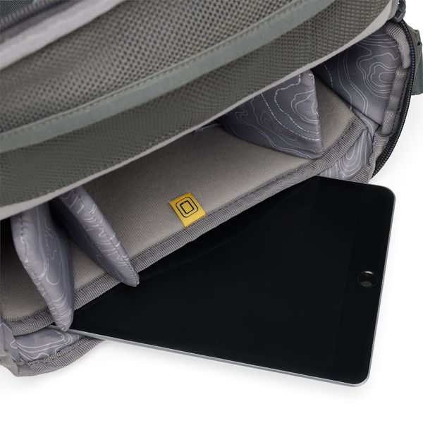 National Geographic E1 Shoulder Bag (Medium) - Image 5