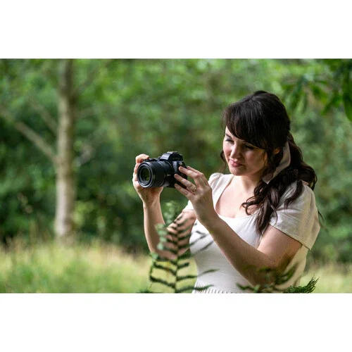 Nikon NIKKOR Z DX 35mm f/1.7 Lens - Image 8