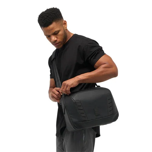 Nomatic McKinnon Camera Messenger Bag (13L) - Image 15