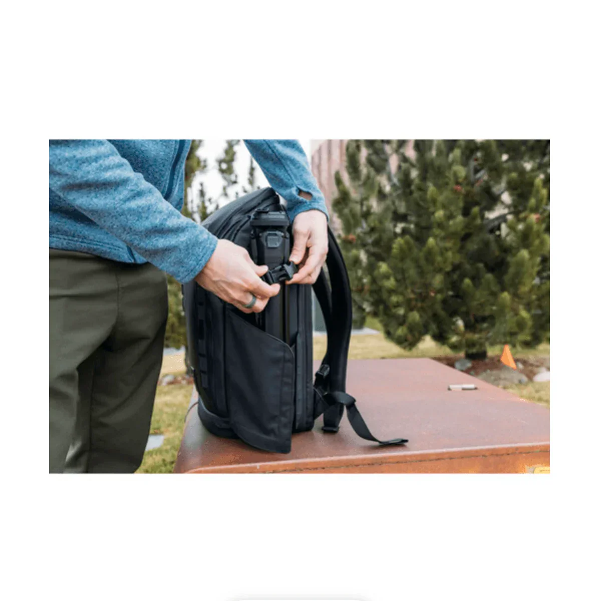 Nomatic Peter McKinnon 25L Camera Backpack with Large Cube - Image 12
