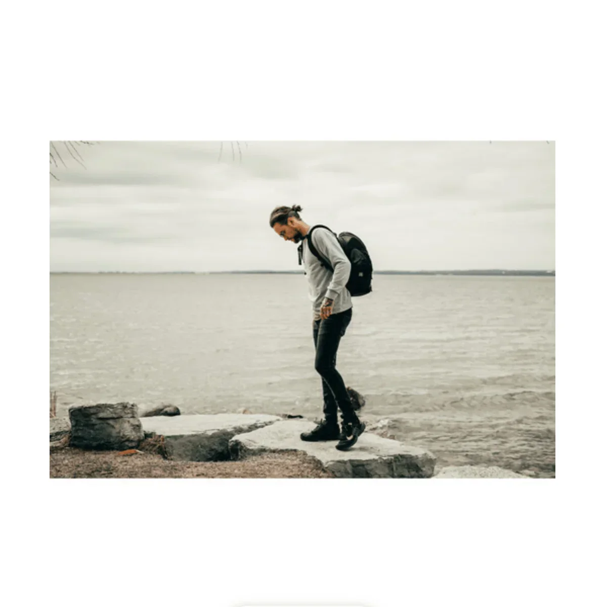 Nomatic Peter McKinnon 25L Camera Backpack with Large Cube - Image 13