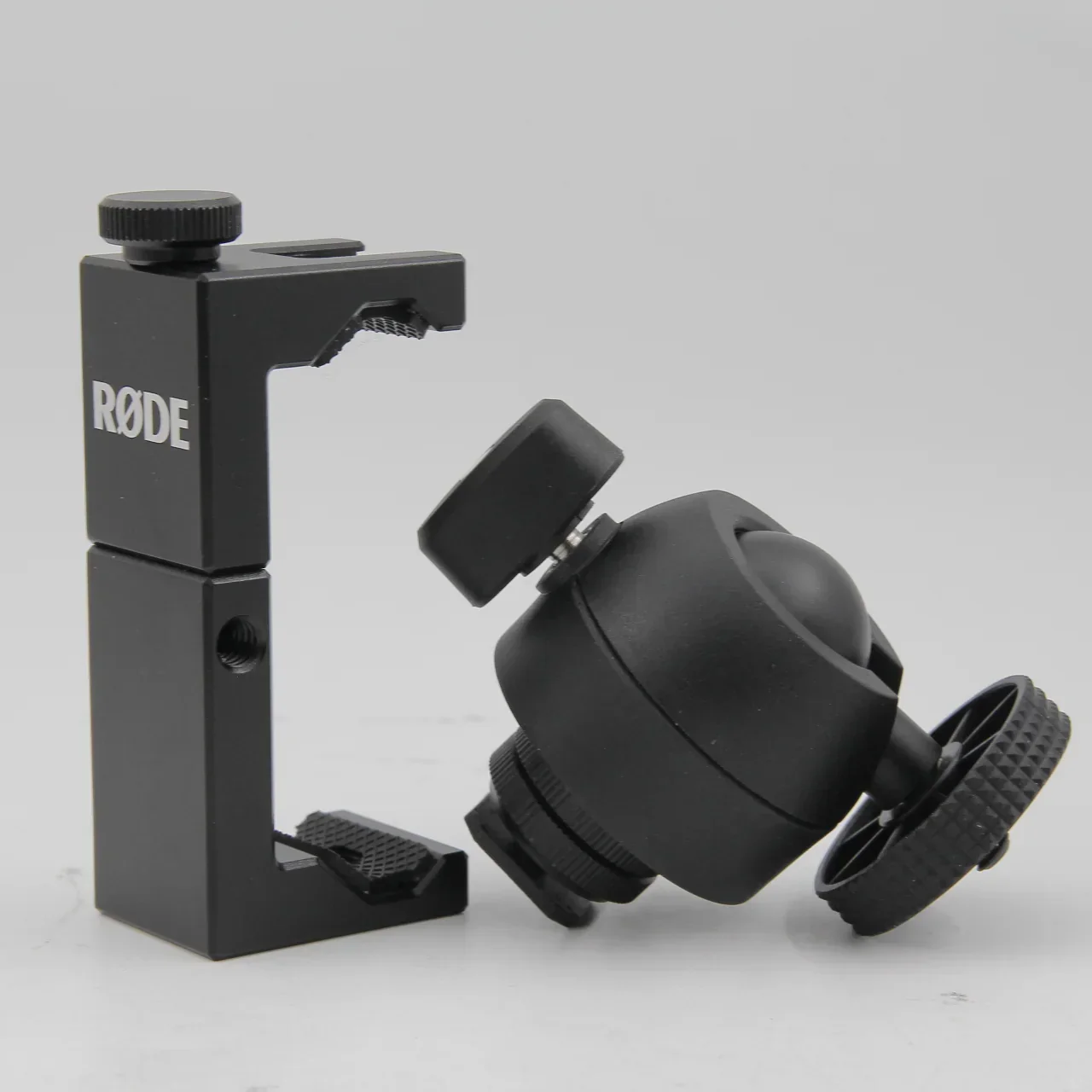 * OPEN BOX EXCELLENT * RODE Vlogger Kit USB-C Edition Filmmaking Kit for Mobile Devices with USB Type-C Ports - Image 7