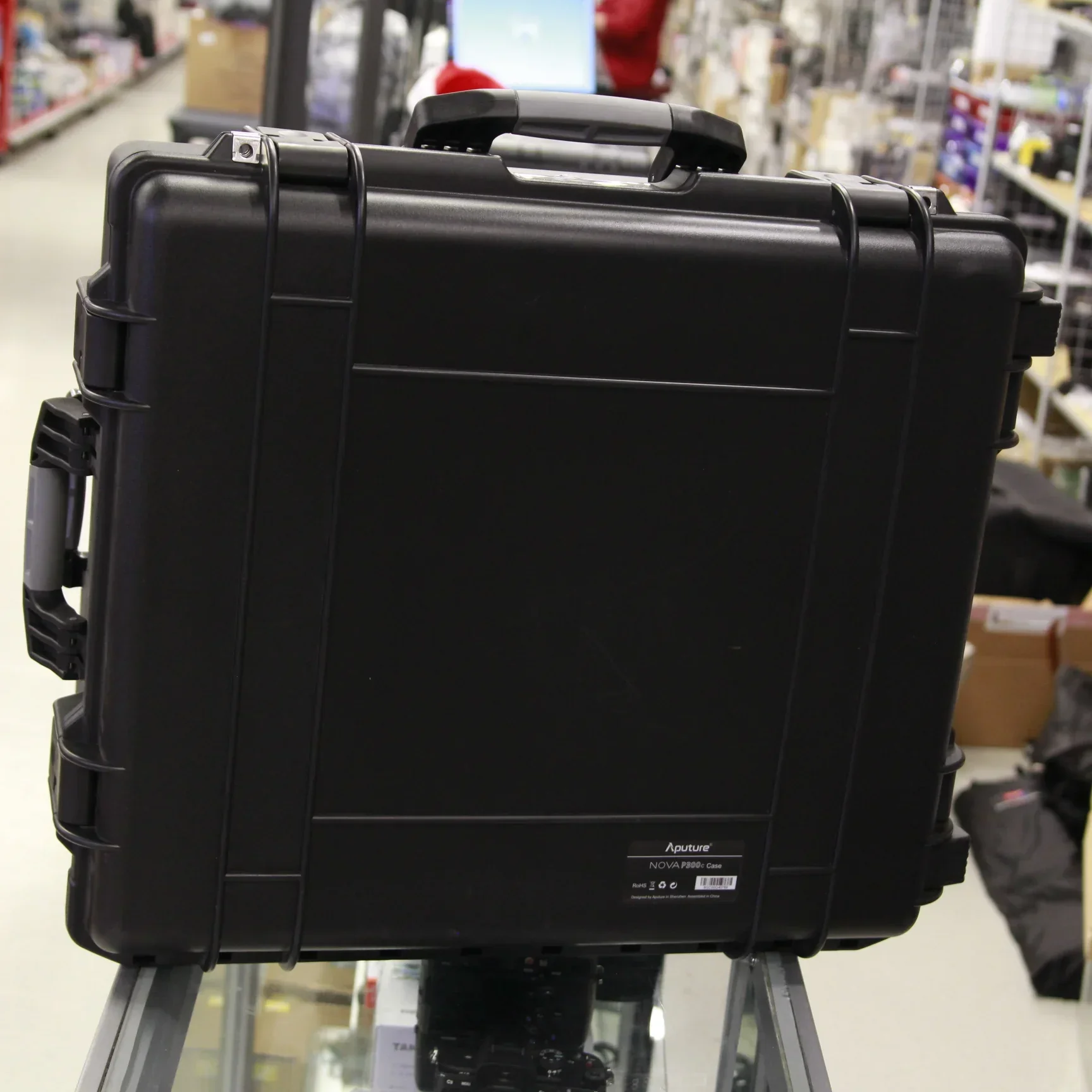 * OPEN BOX EXCELLENT * Aputure Nova P300c RGBWW LED Panel with Rolling Case Kit - Image 13