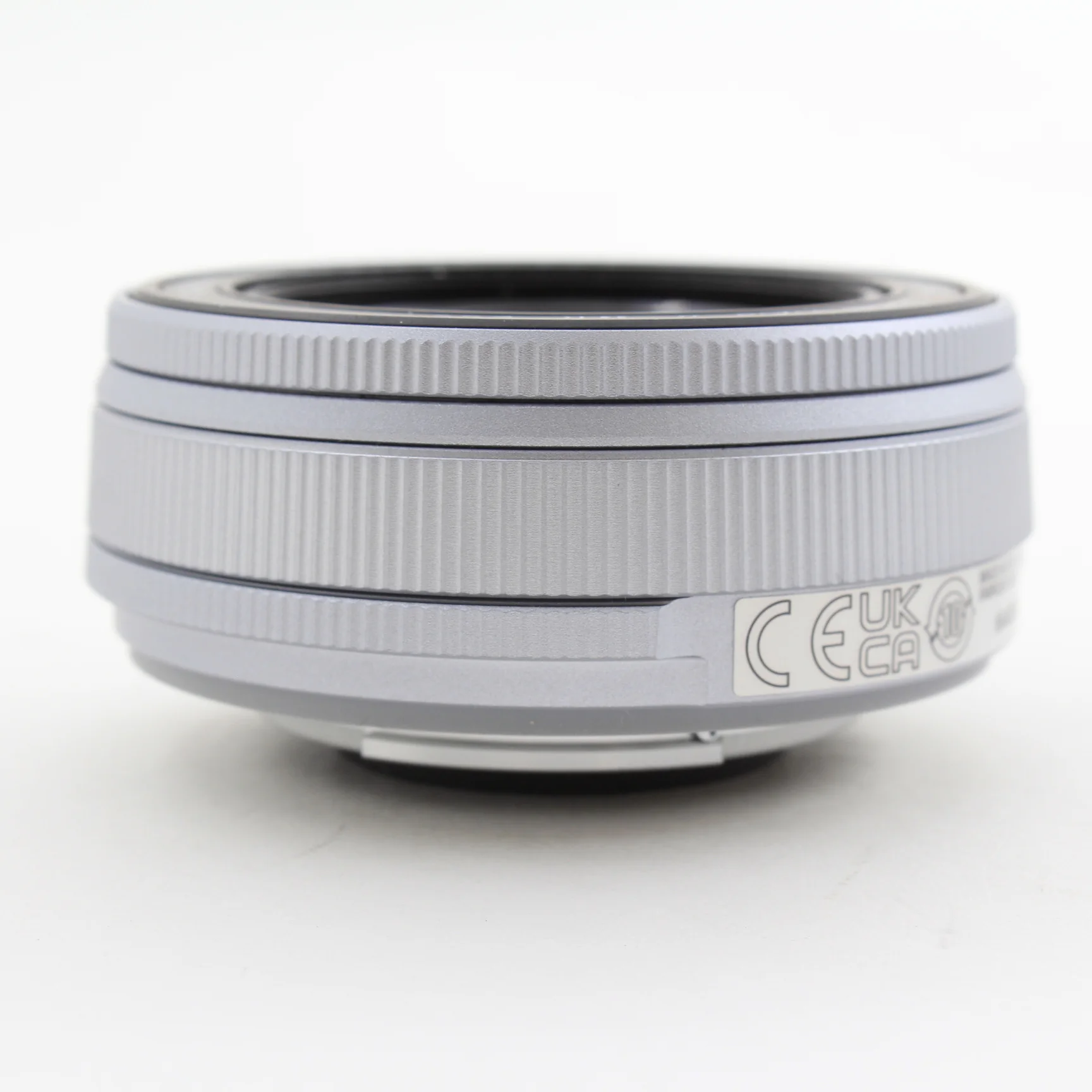 * OPEN BOX EXCELLENT * FUJIFILM XF 23mm f/2.8 R WR Pancake Lens (Silver) - Image 3