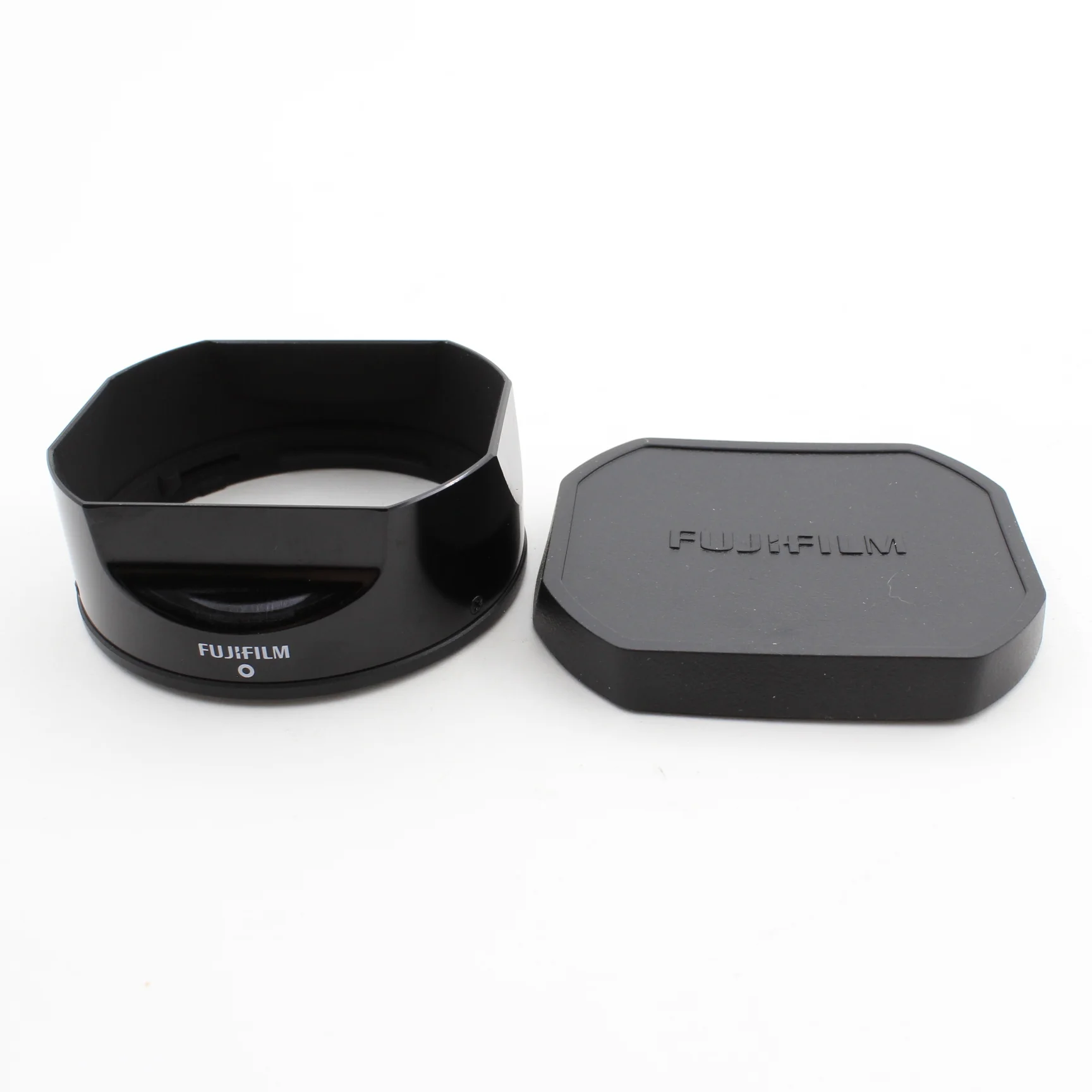 * OPEN BOX EXCELLENT * Fujifilm XF 35mm f/1.4 R Lens - Image 7