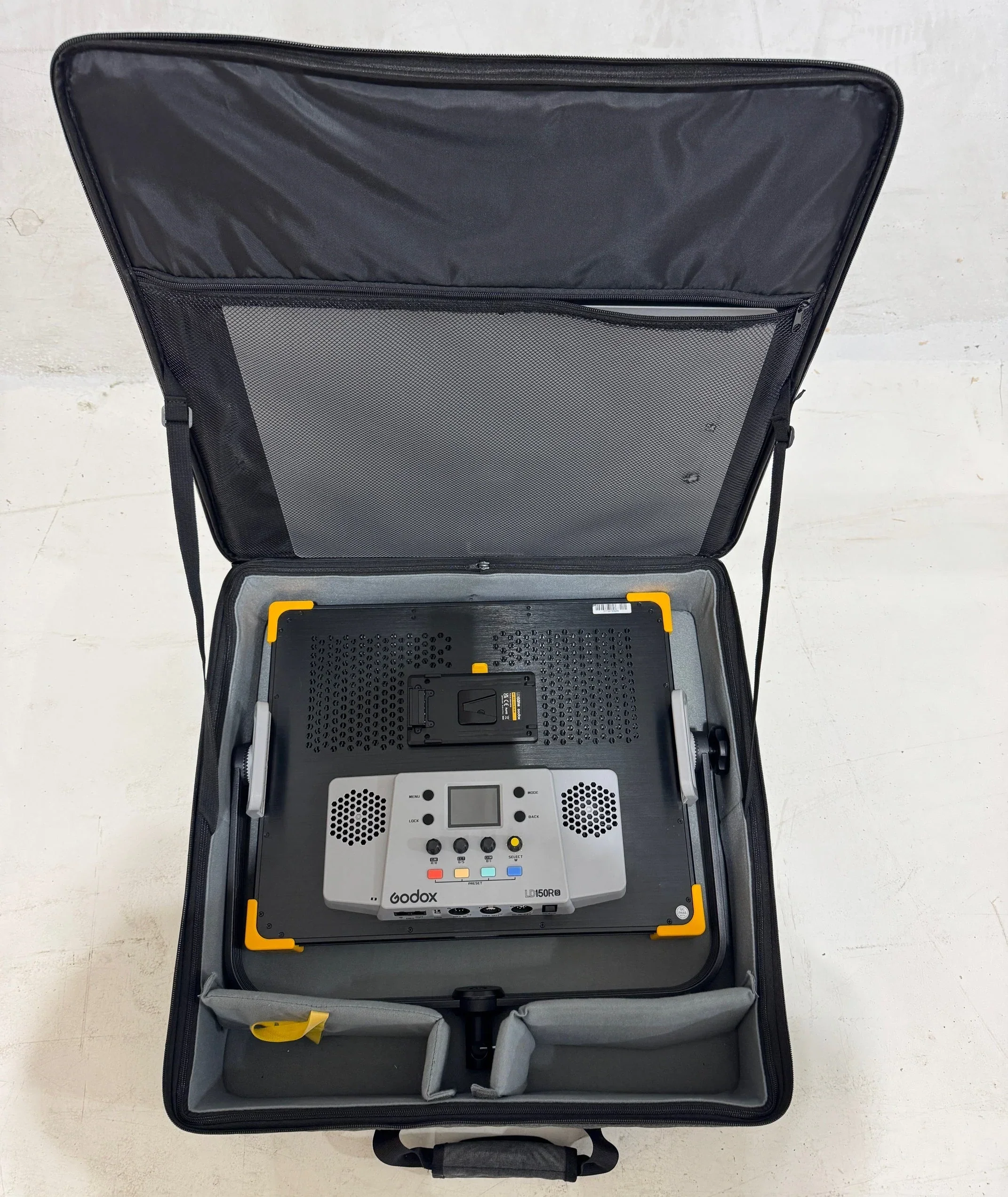 * OPEN BOX EXCELLENT * Godox LD150RS LED Panel - Image 2