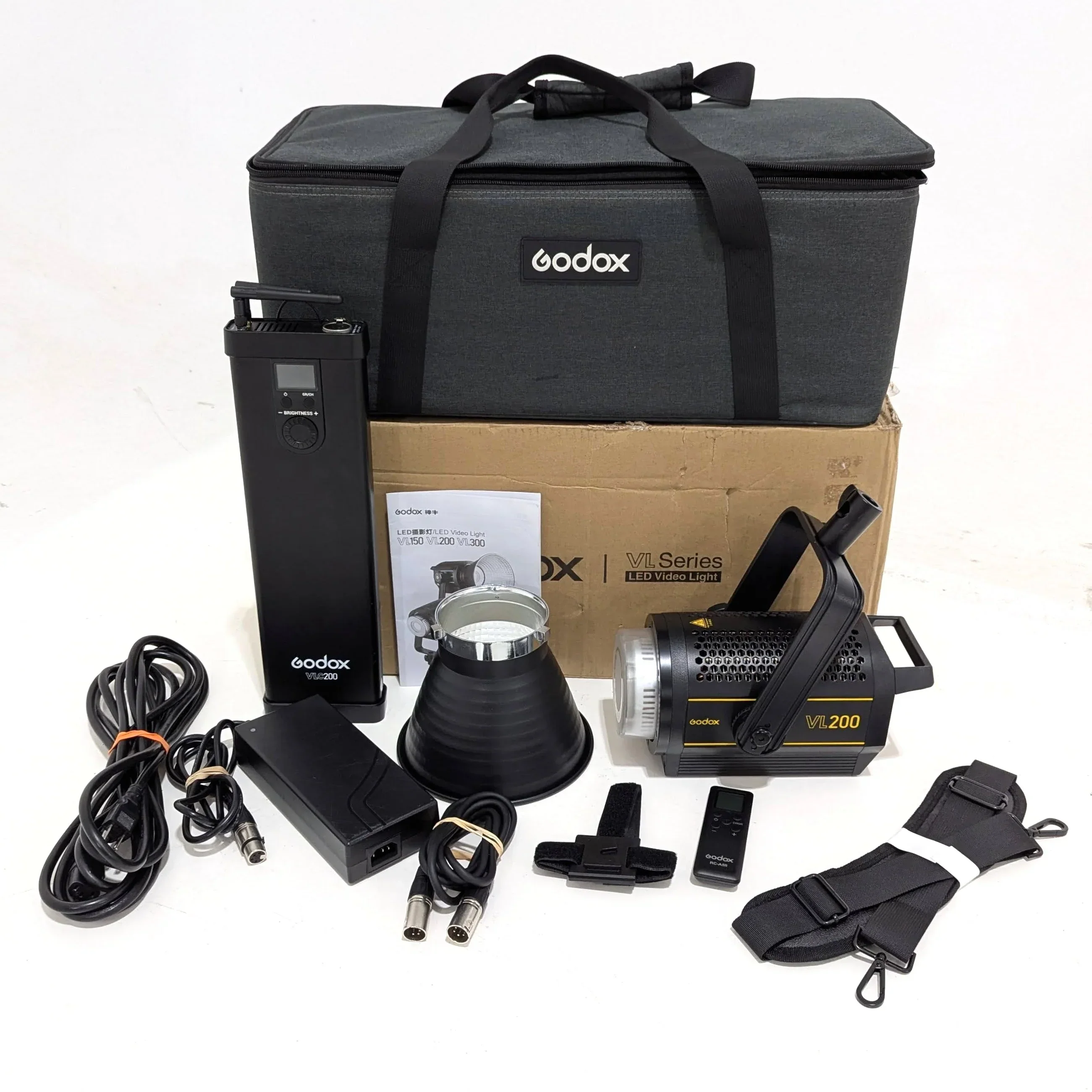 * OPEN BOX EXCELLENT * Godox VL200 LED Video Light