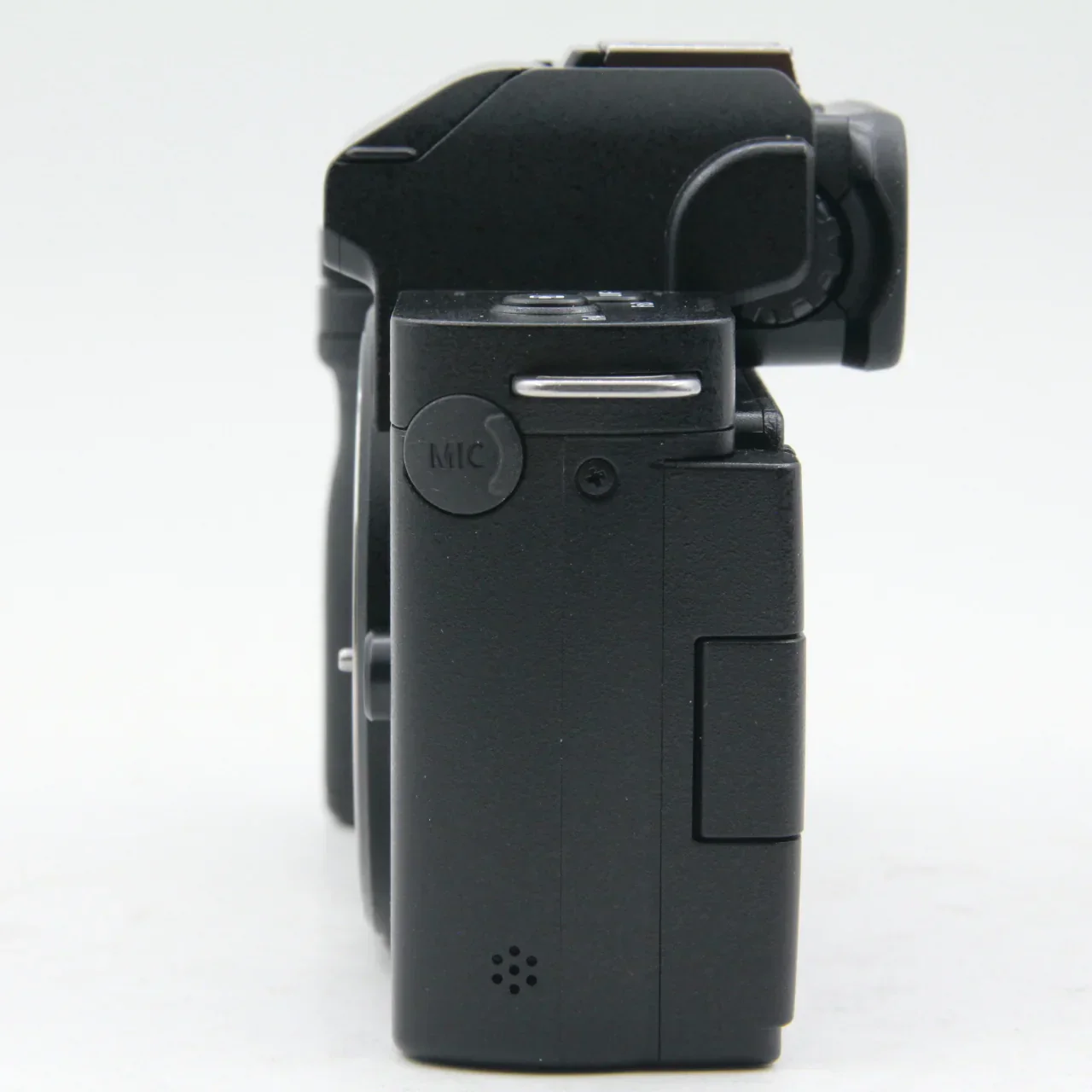 * OPEN BOX EXCELLENT * Panasonic Lumix DC-G100 Mirrorless Digital Camera with 12-32mm Lens and Tripod Grip Kit - Image 6