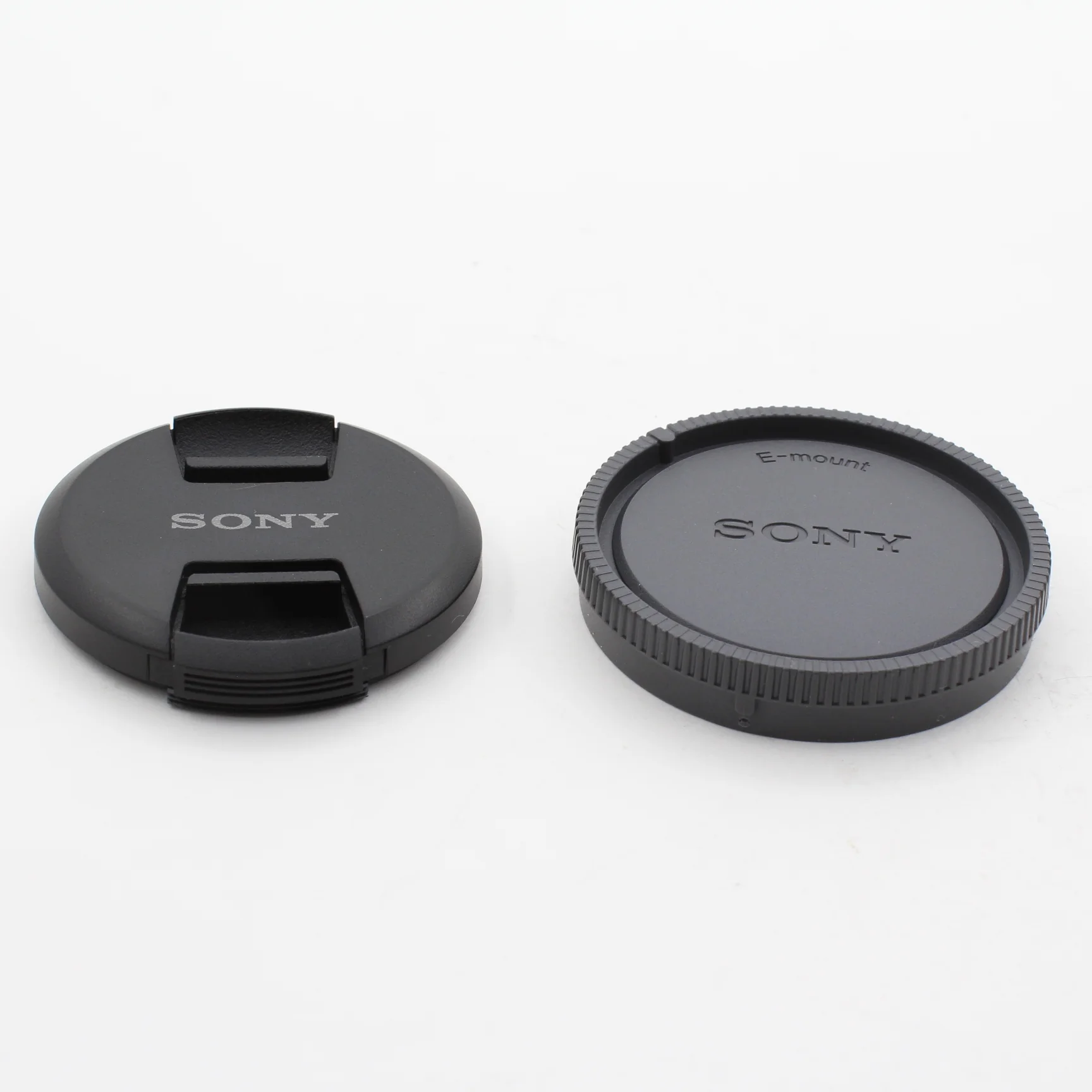 * OPEN BOX EXCELLENT * Sony E 11mm f/1.8 Lens - Image 10