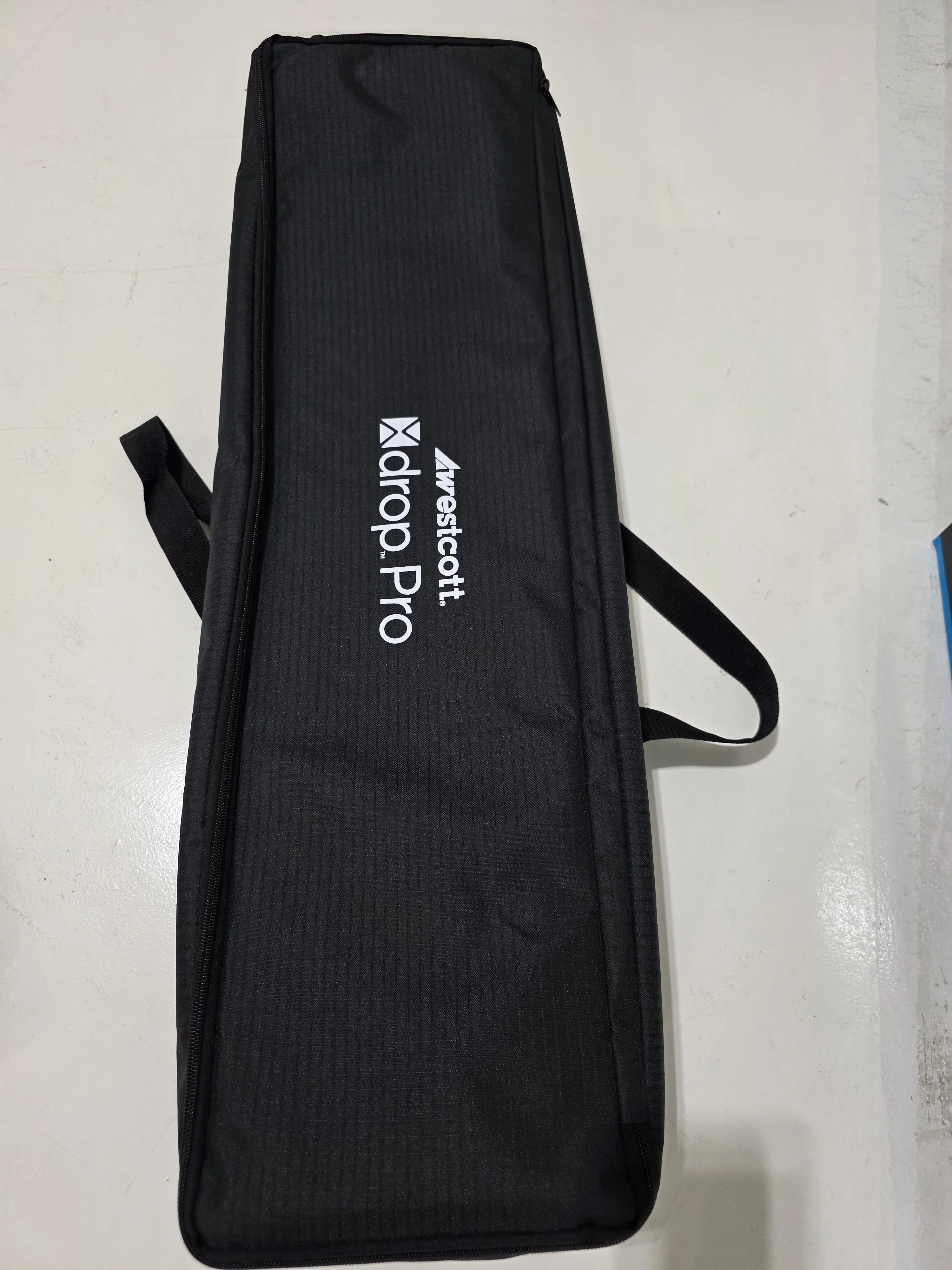 * OPEN BOX EXCELLENT * Westcott X-Drop Pro Fabric Backdrop Sweep Kit (Rich Black, 8 x 13') - Image 5