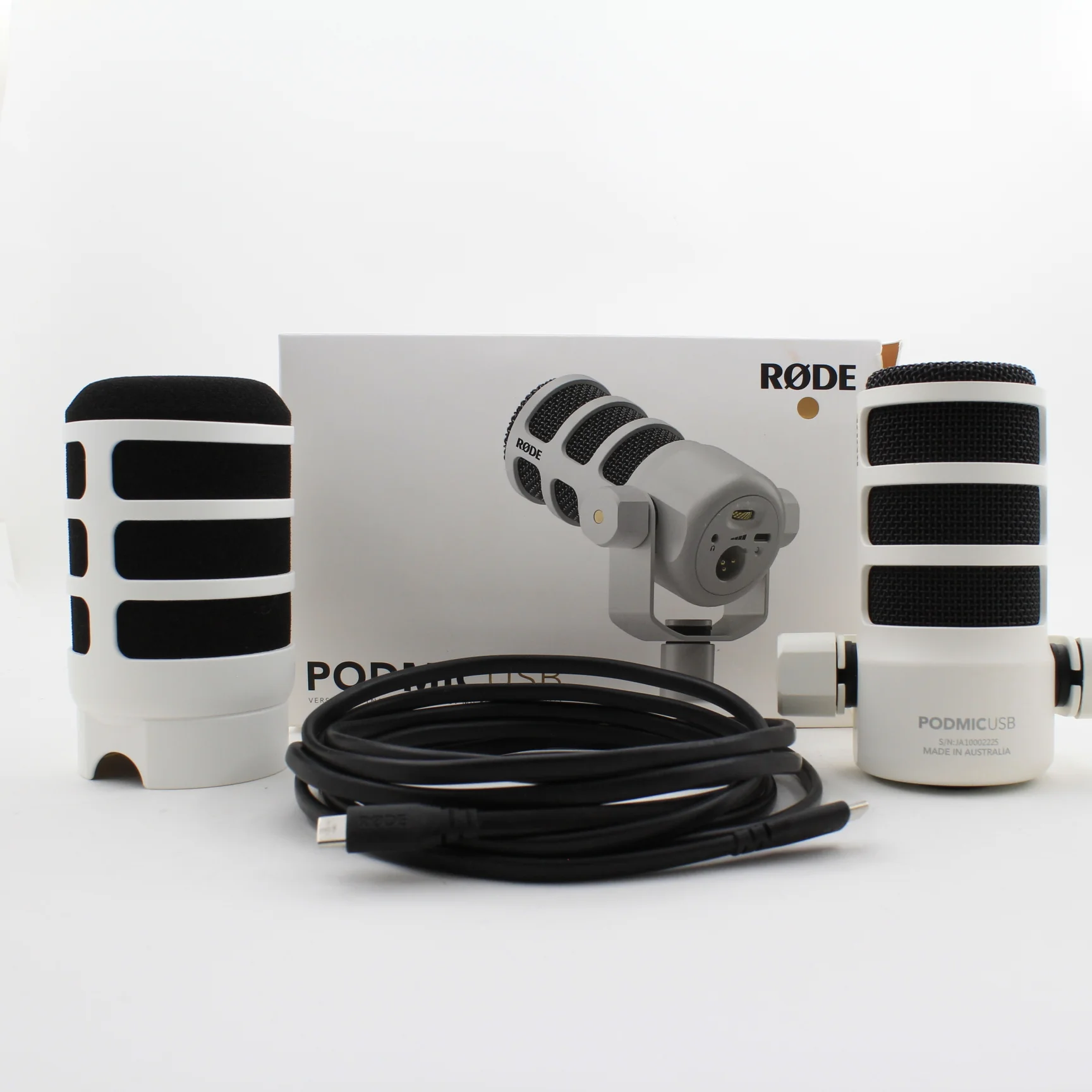 * OPEN BOX FAIR * RODE PodMic USB and XLR Dynamic Broadcast Microphone (White)