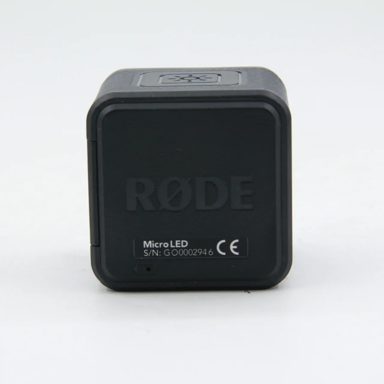 * OPEN BOX FAIR * RODE Vlogger Kit iOS Edition Filmmaking Kit for Mobile Devices with Lightning Ports - Image 5