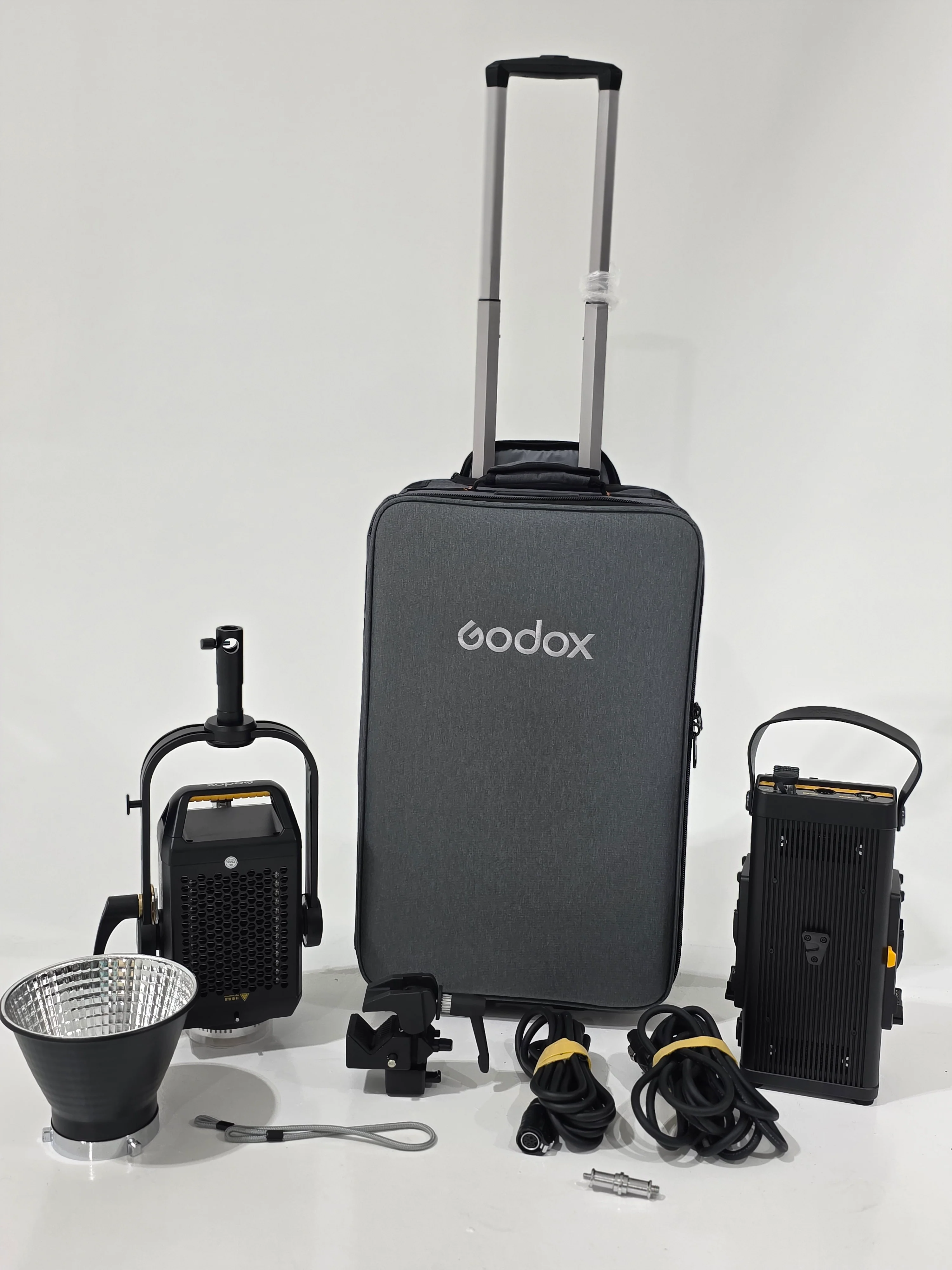 * OPEN BOX GOOD * Godox Knowled M600D Daylight LED Light