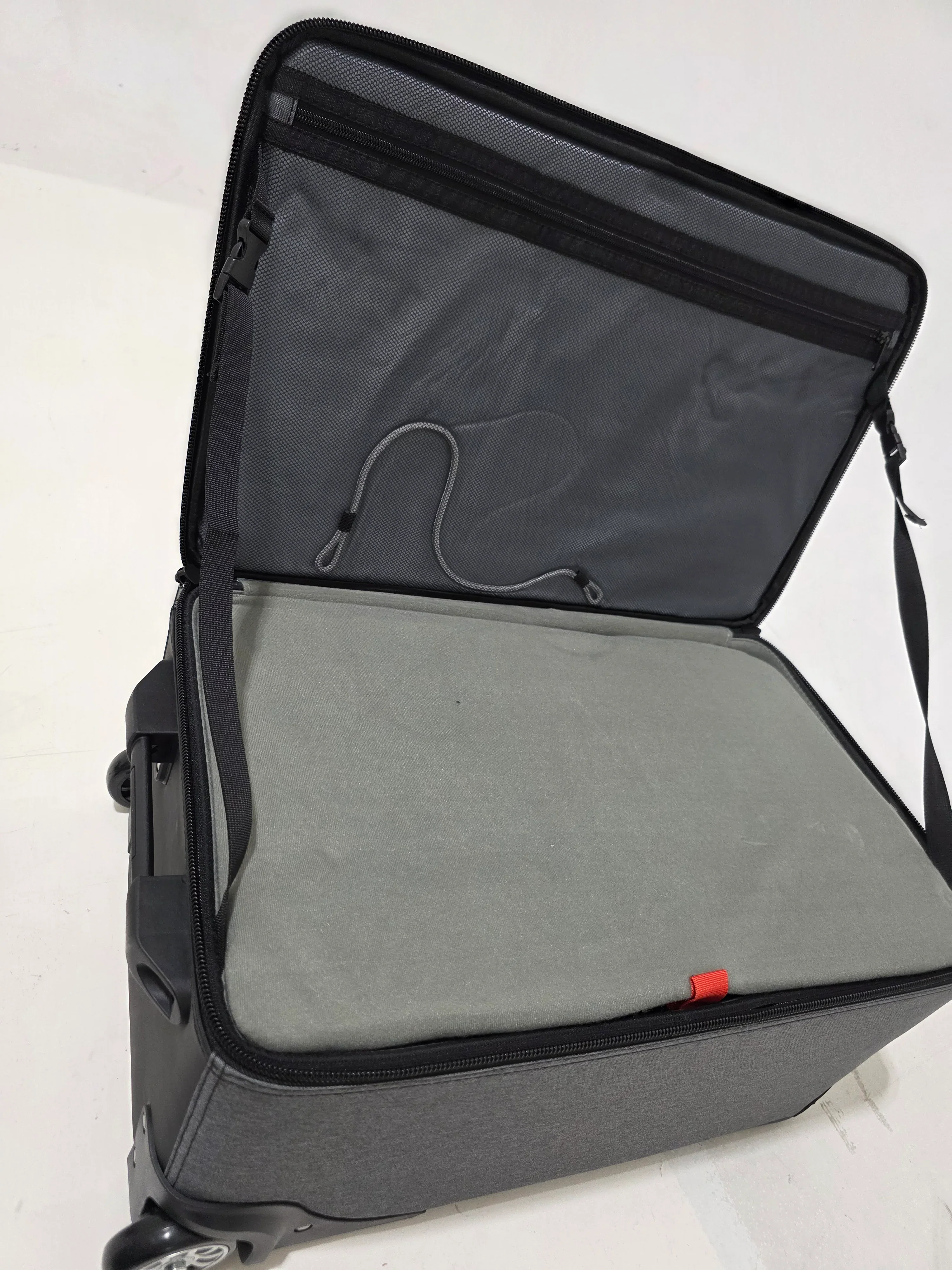* OPEN BOX GOOD * Godox Knowled M600D Daylight LED Light - Image 4