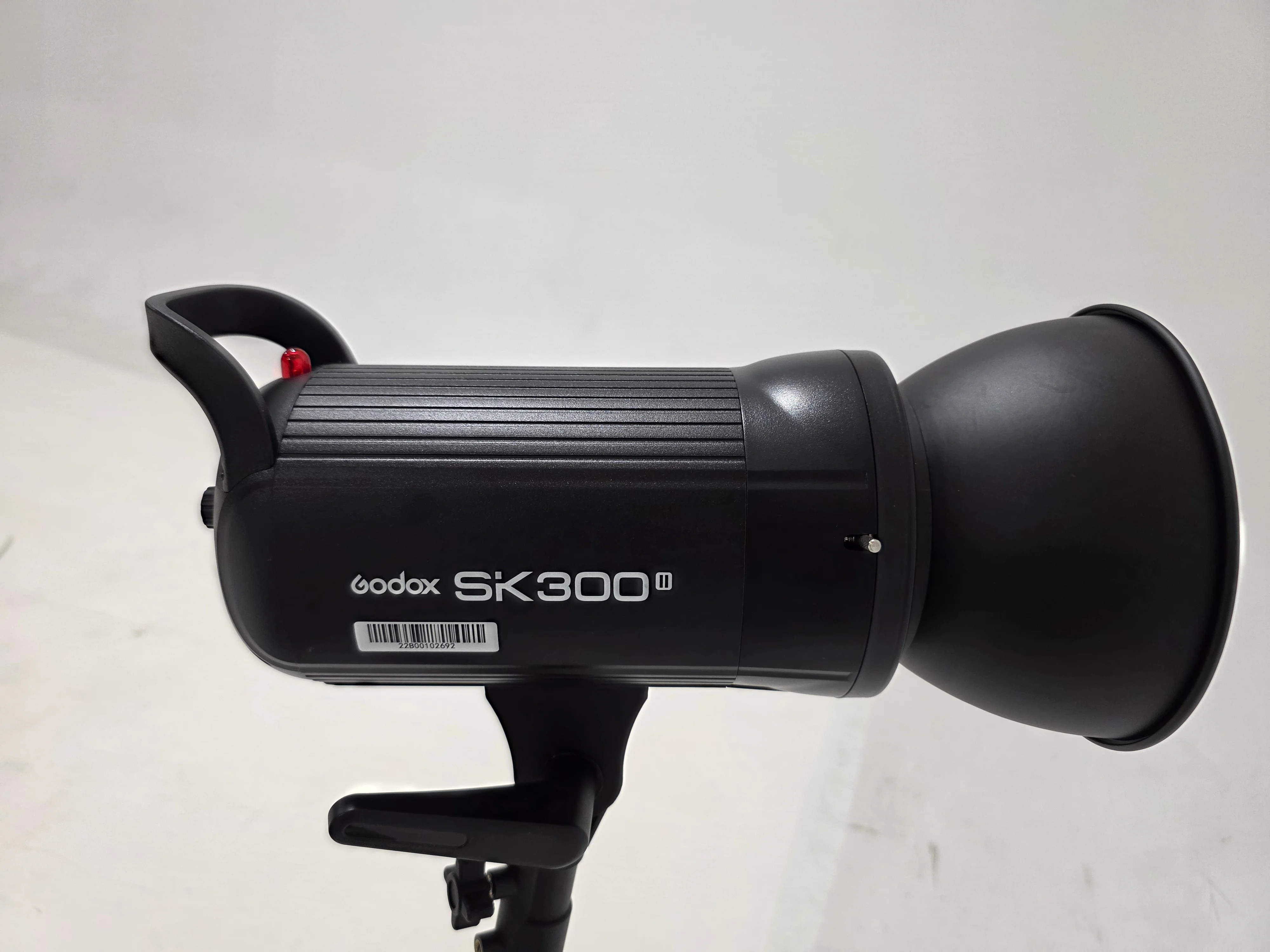 * OPEN BOX GOOD * Godox SK300 II 2-Light Studio Flash Kit - Image 4
