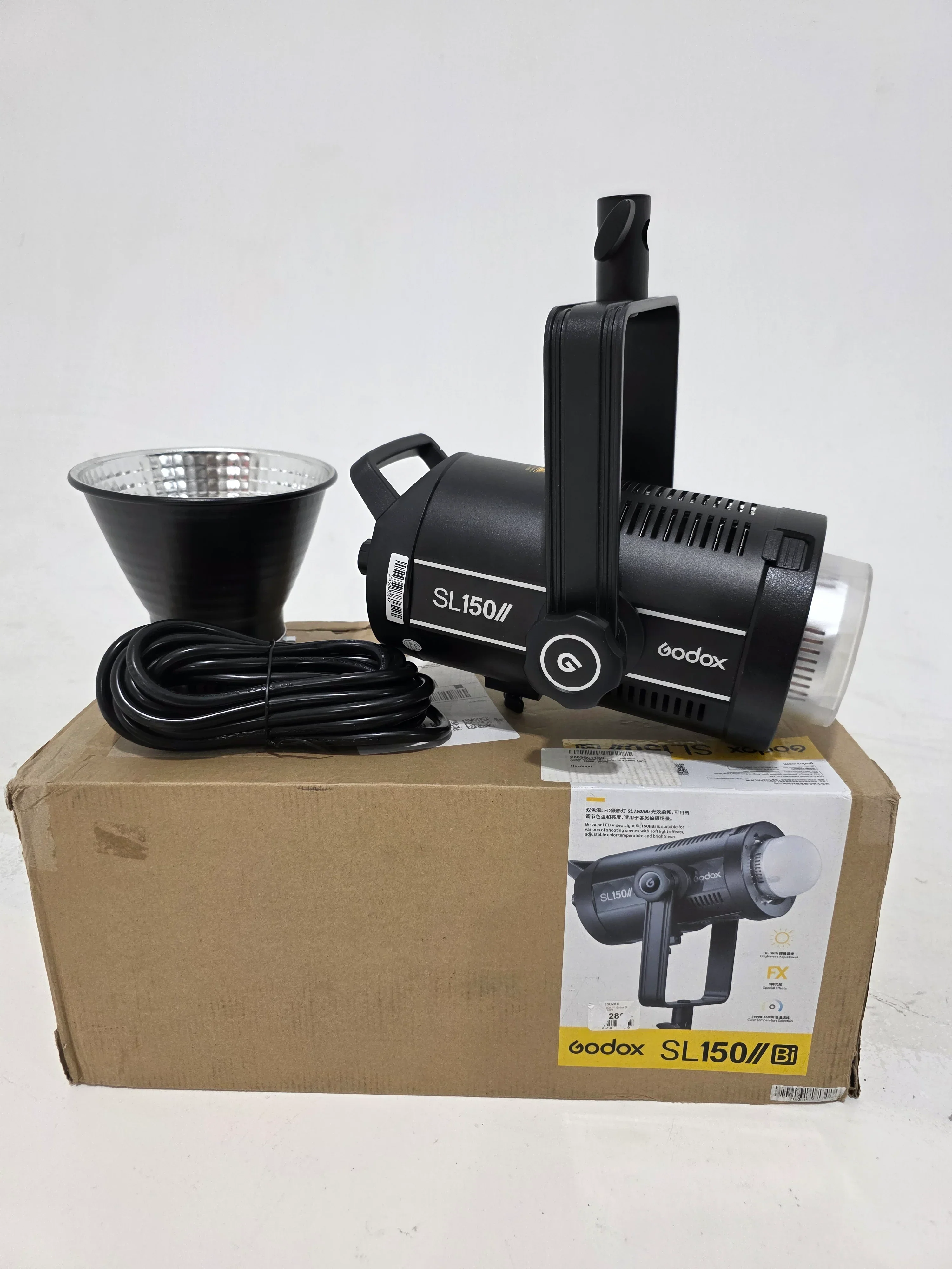 * OPEN BOX GOOD * Godox SL150W II LED Video Light