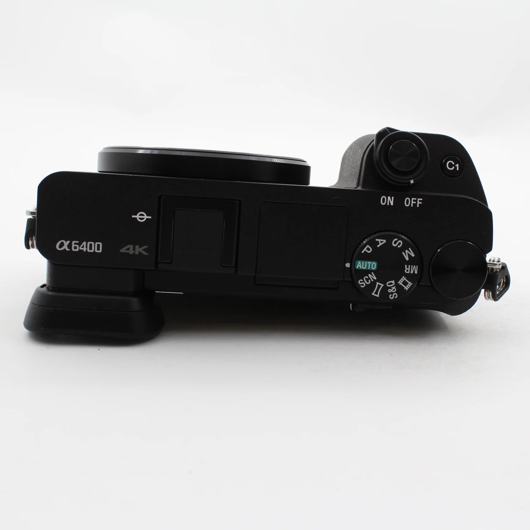 * OPEN BOX GOOD * Sony a6400 Mirrorless Digital Camera with E 18-135mm f/3.5-5.6 OSS Lens - Image 4