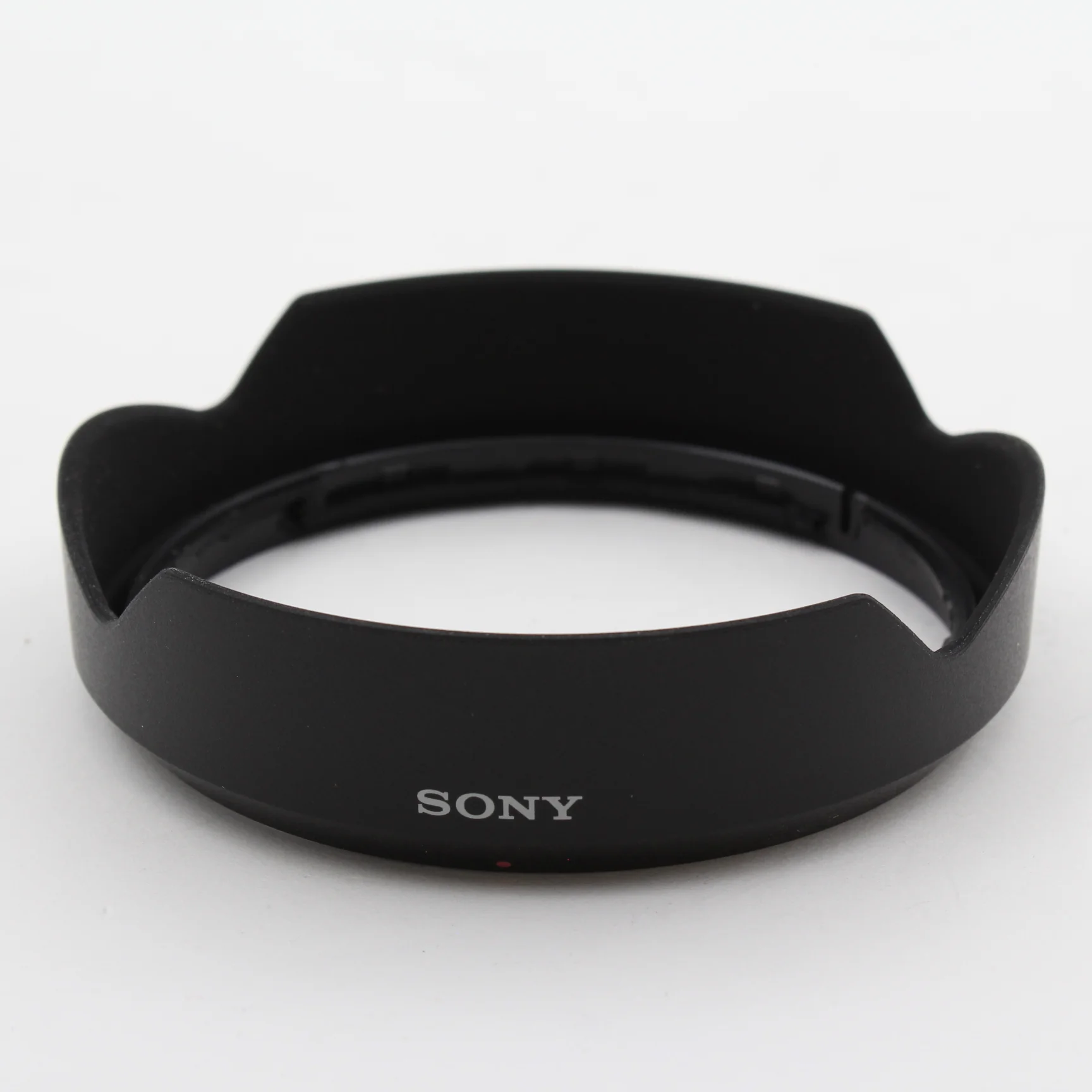 * OPEN BOX GOOD * Sony FE 16mm f/1.8 G Lens - Image 8