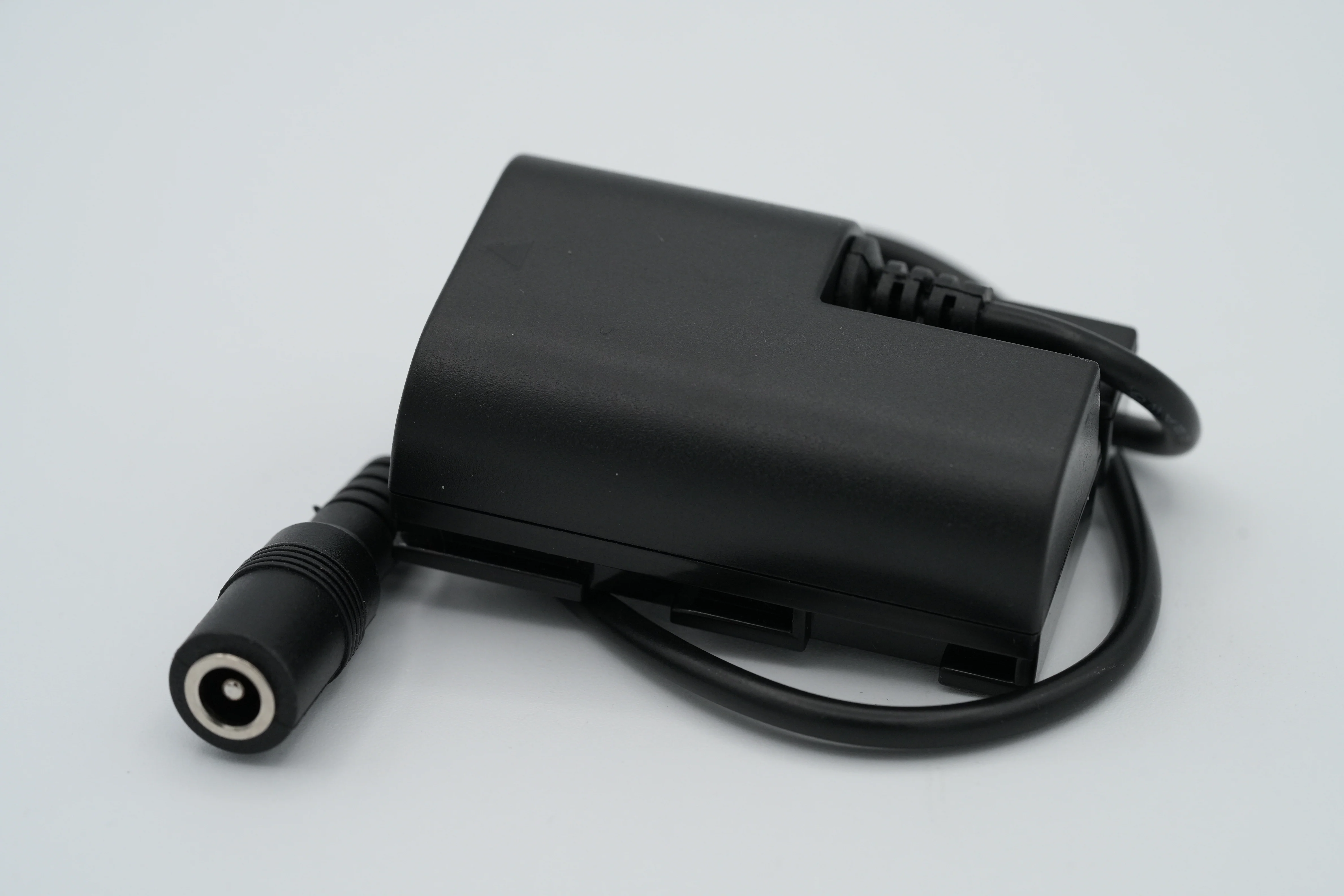 * OPEN BOX * Tether Tools Relay Camera Coupler for Canon Cameras with LP-E6 Battery