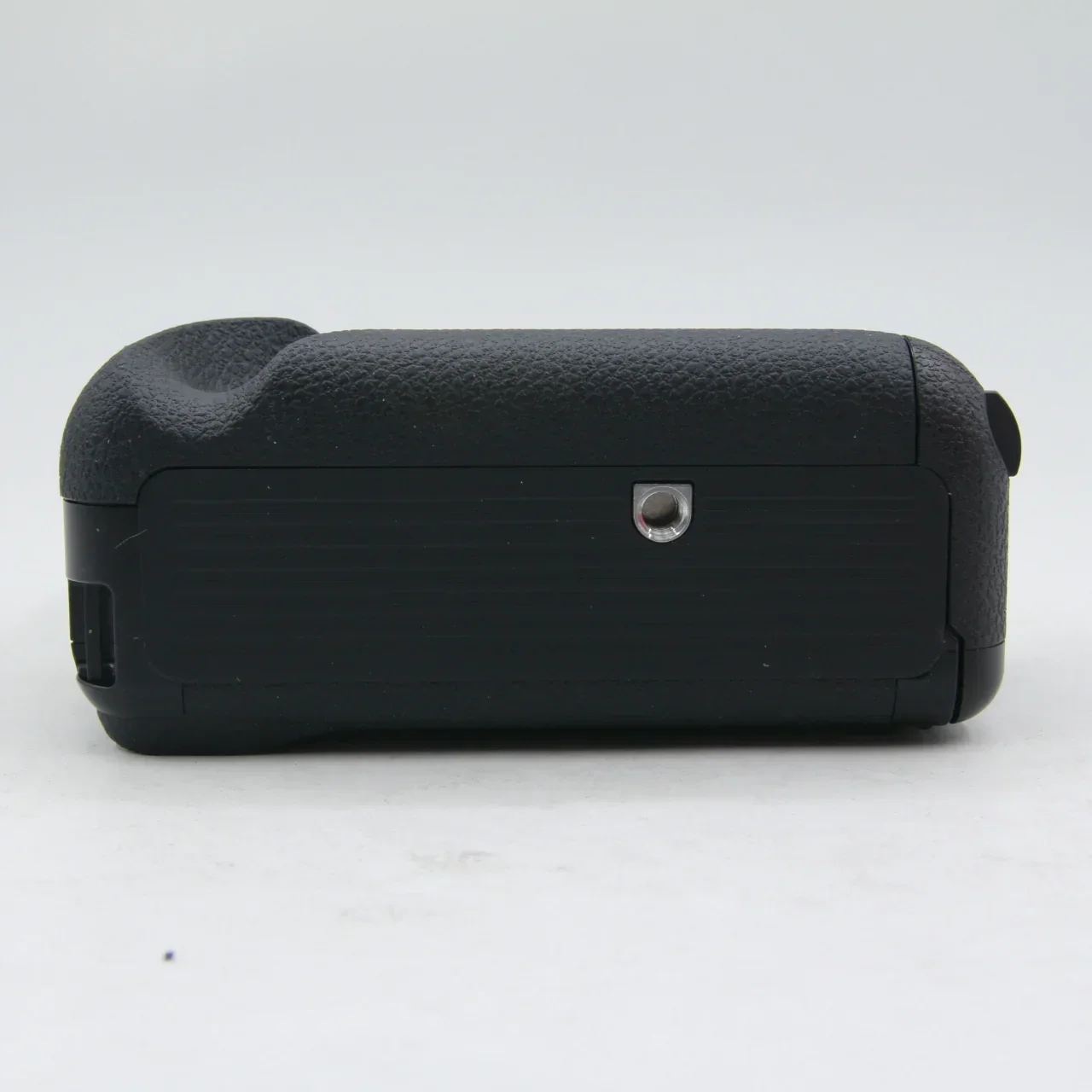 * OPEN BOX GOOD * Sony Vertical Battery Grip for Alpha a7 or a7R Digital Camera (Black) - Image 5