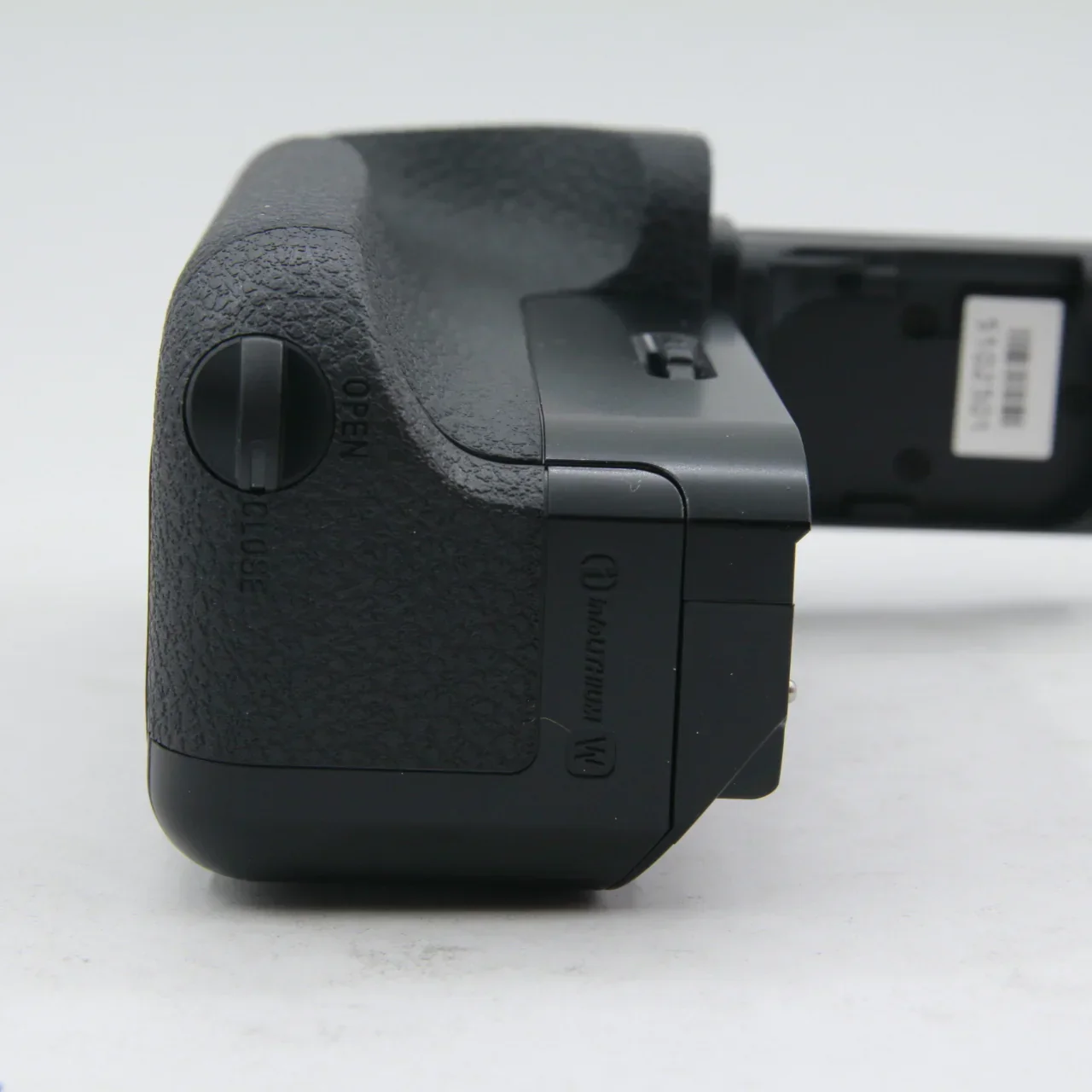 * OPEN BOX GOOD * Sony Vertical Battery Grip for Alpha a7 or a7R Digital Camera (Black) - Image 7