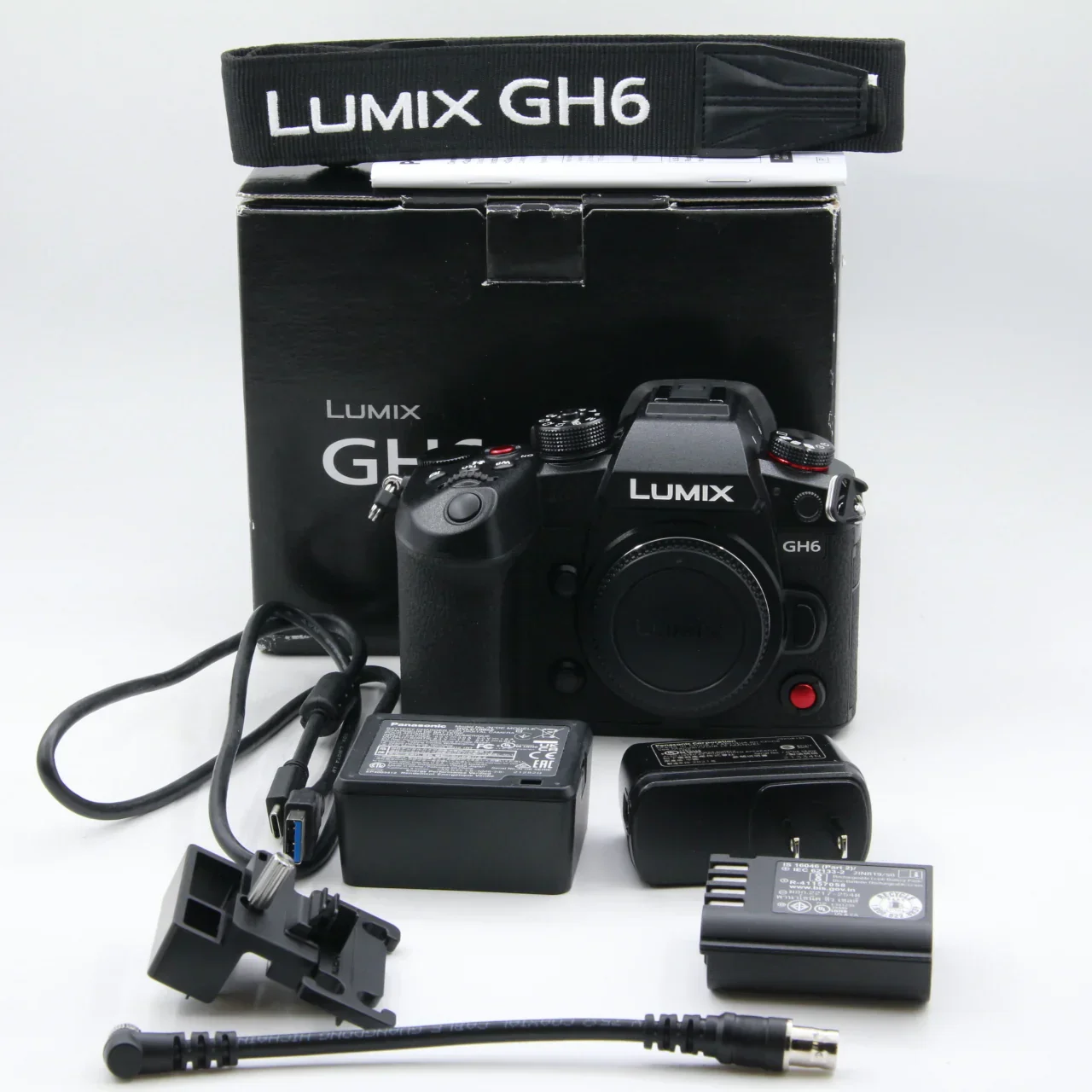 * OPEN BOX EXCELLENT * Panasonic Lumix GH6 Mirrorless Camera (Body Only)