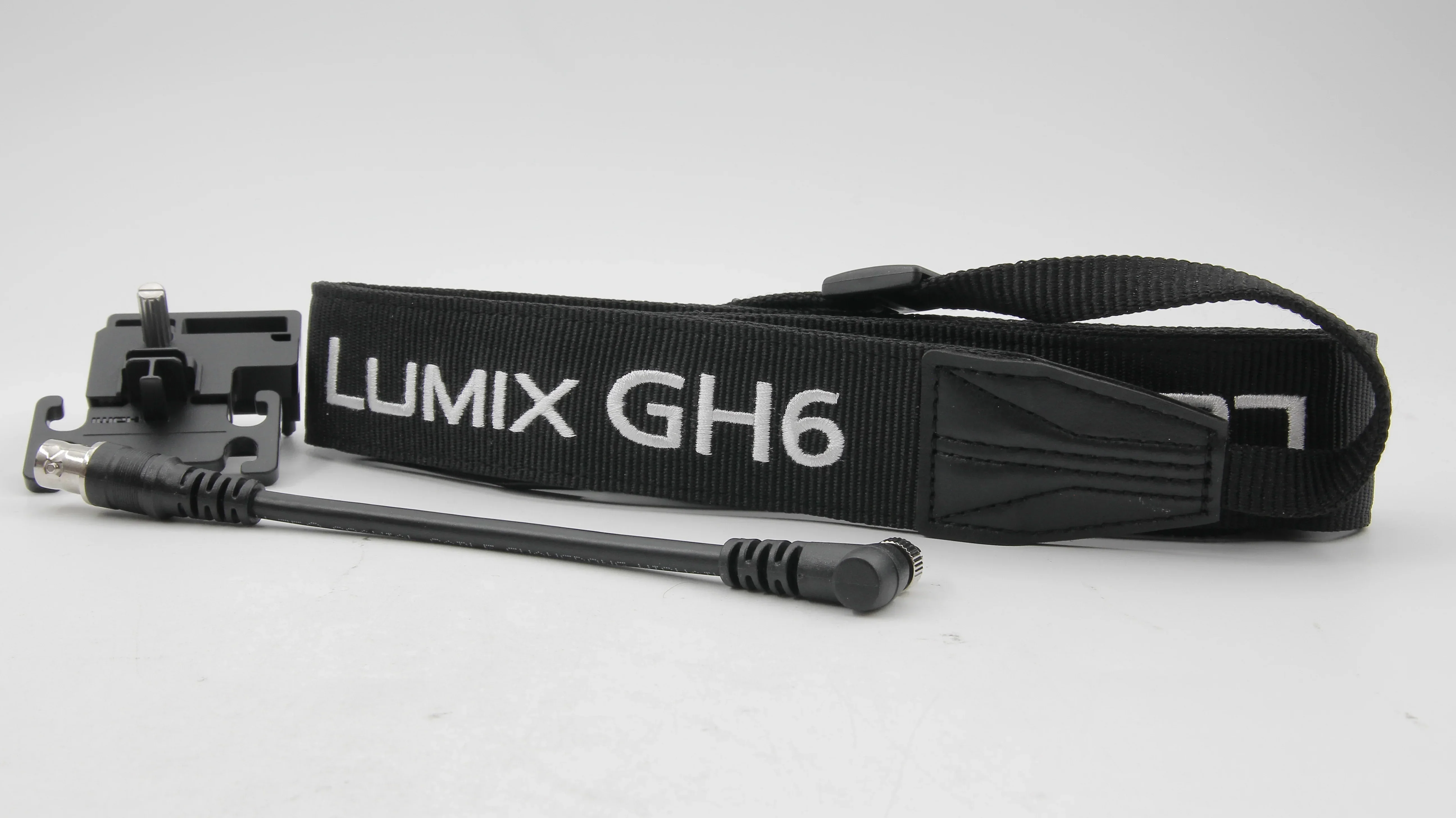 * OPEN BOX EXCELLENT * Panasonic Lumix GH6 Mirrorless Camera (Body Only) - Image 10