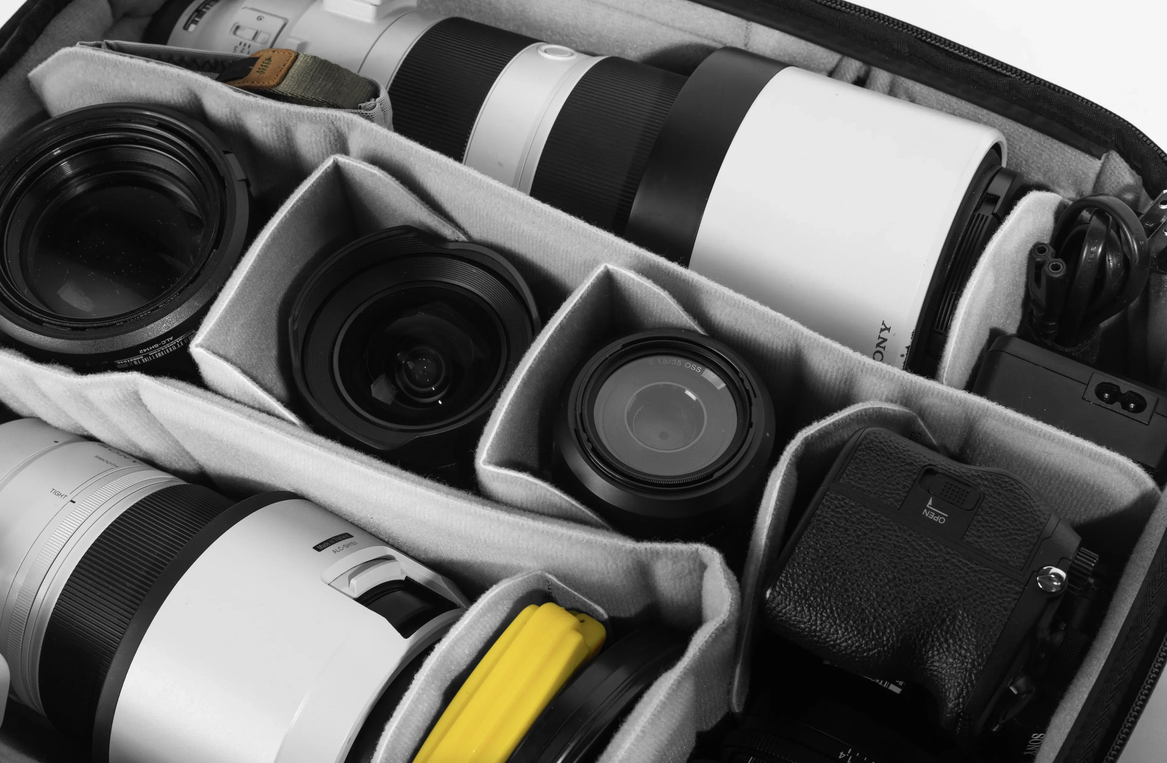 Peak Design Camera Cube v2 (Large, Black) - Image 5