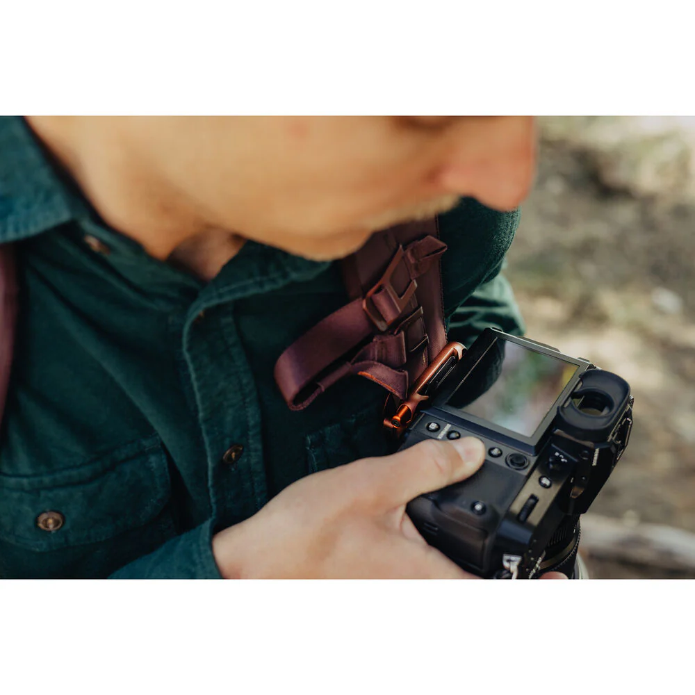 Peak Design Capture Camera Clip v3 (Eclipse Purple) - Image 5
