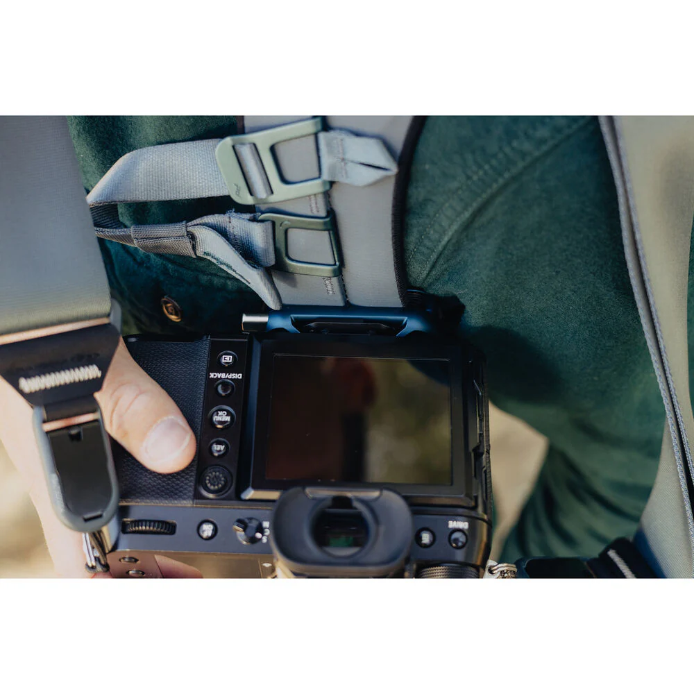 Peak Design Capture Camera Clip v3 (Ocean Blue) - Image 6