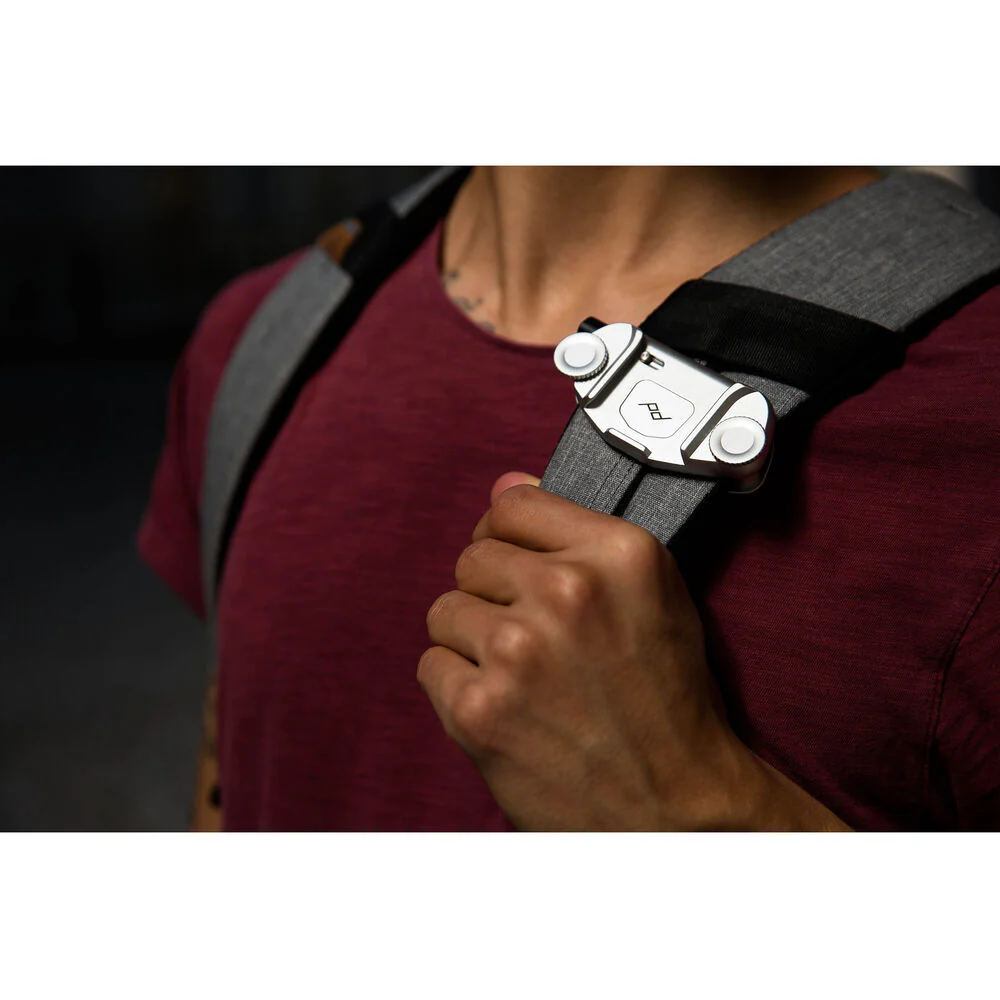 Peak Design Capture Camera Clip v3 (Silver) - Image 13