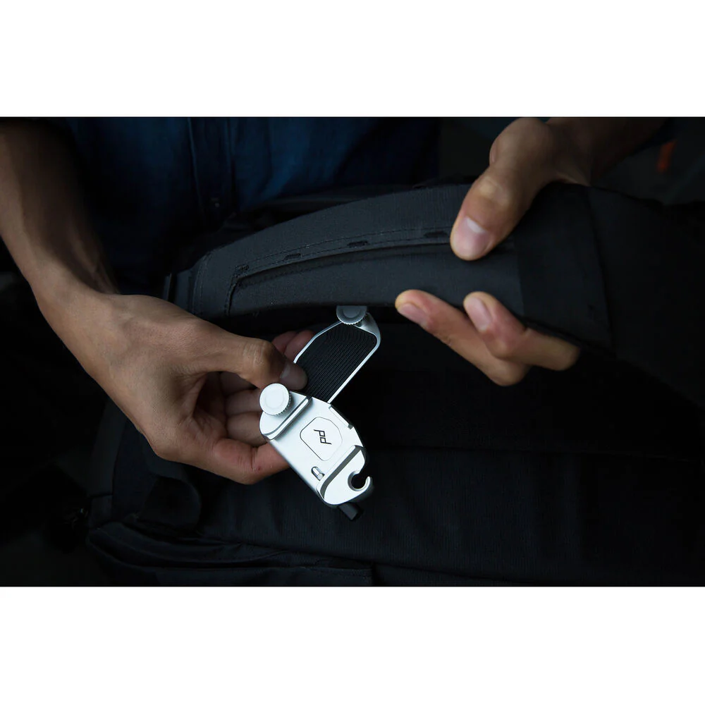 Peak Design Capture Camera Clip v3 (Silver) - Image 8