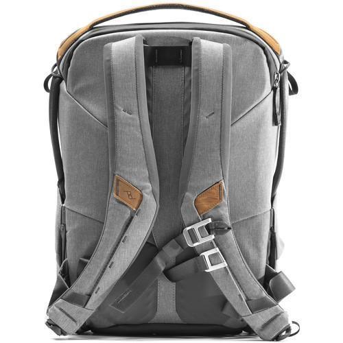 Peak Design Everyday Backpack v2 (20L, Ash) - Image 11