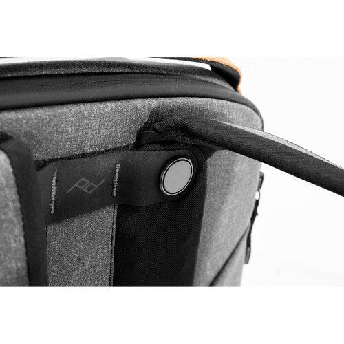Peak Design Everyday Backpack v2 (20L, Charcoal) - Image 11