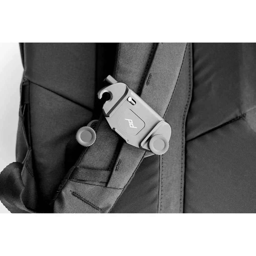 Peak Design Everyday Backpack v2 (20L, Charcoal) - Image 10